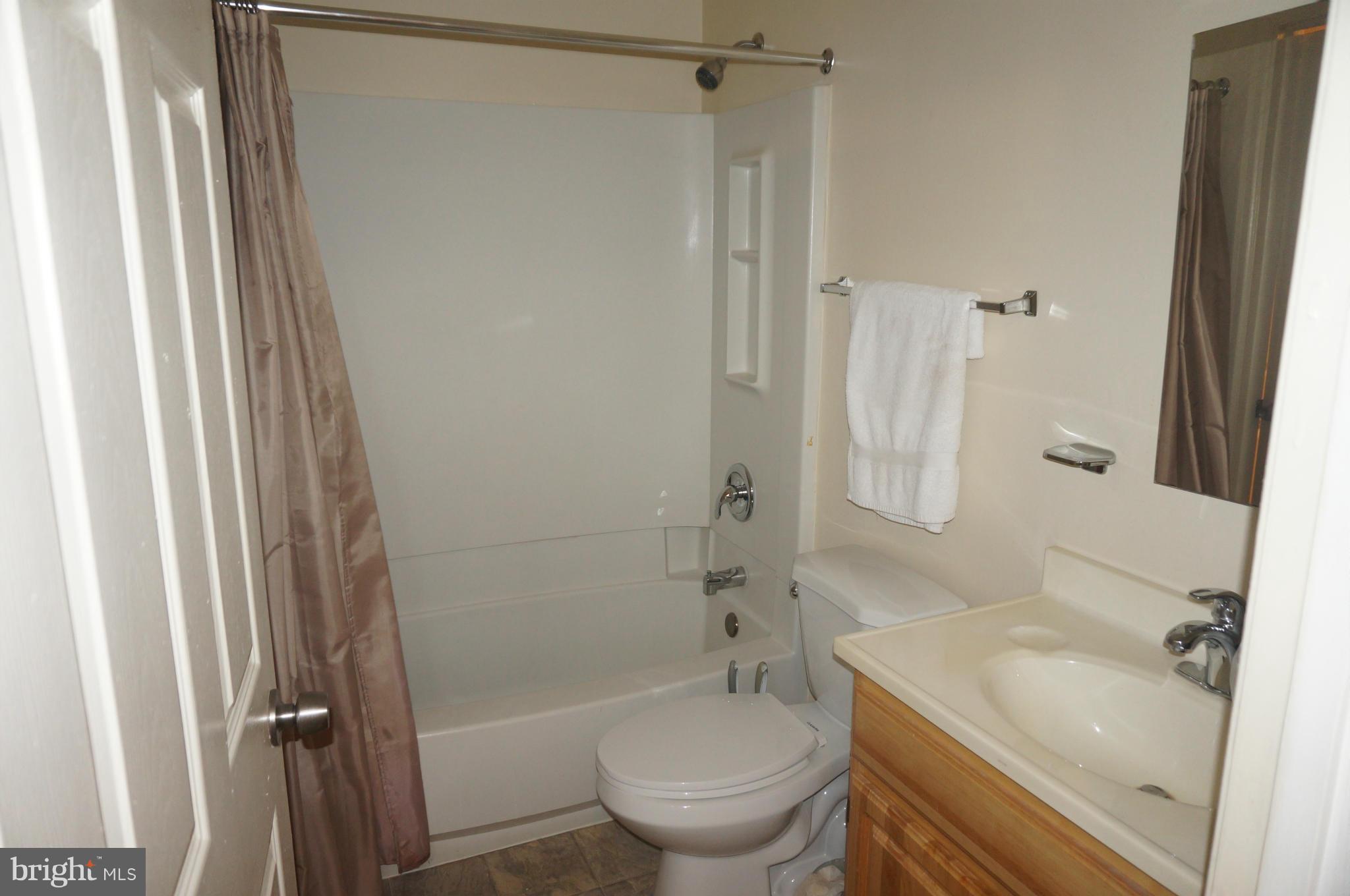 SADDLE CREEK - Residential