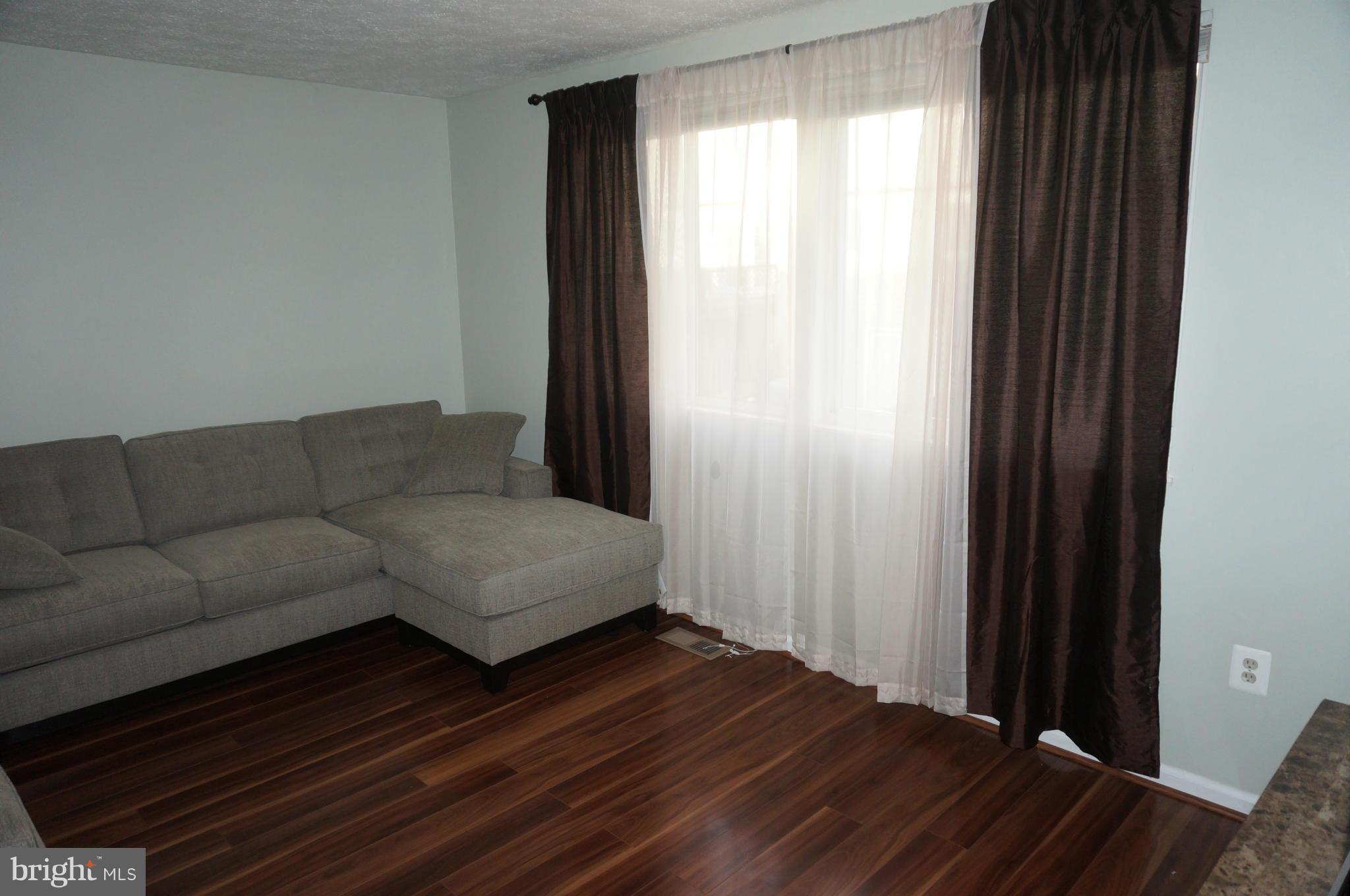 SADDLE CREEK - Residential