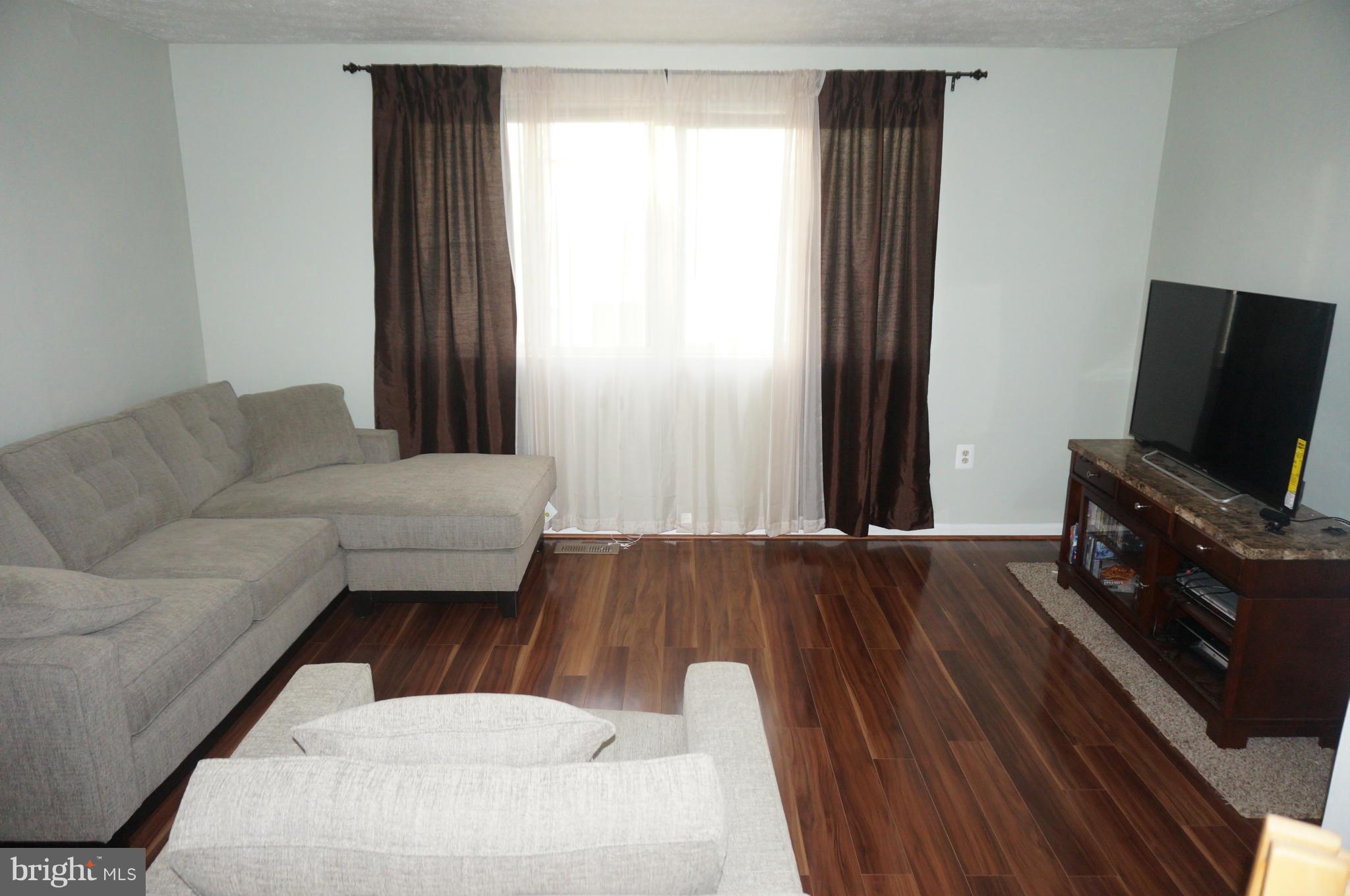 SADDLE CREEK - Residential