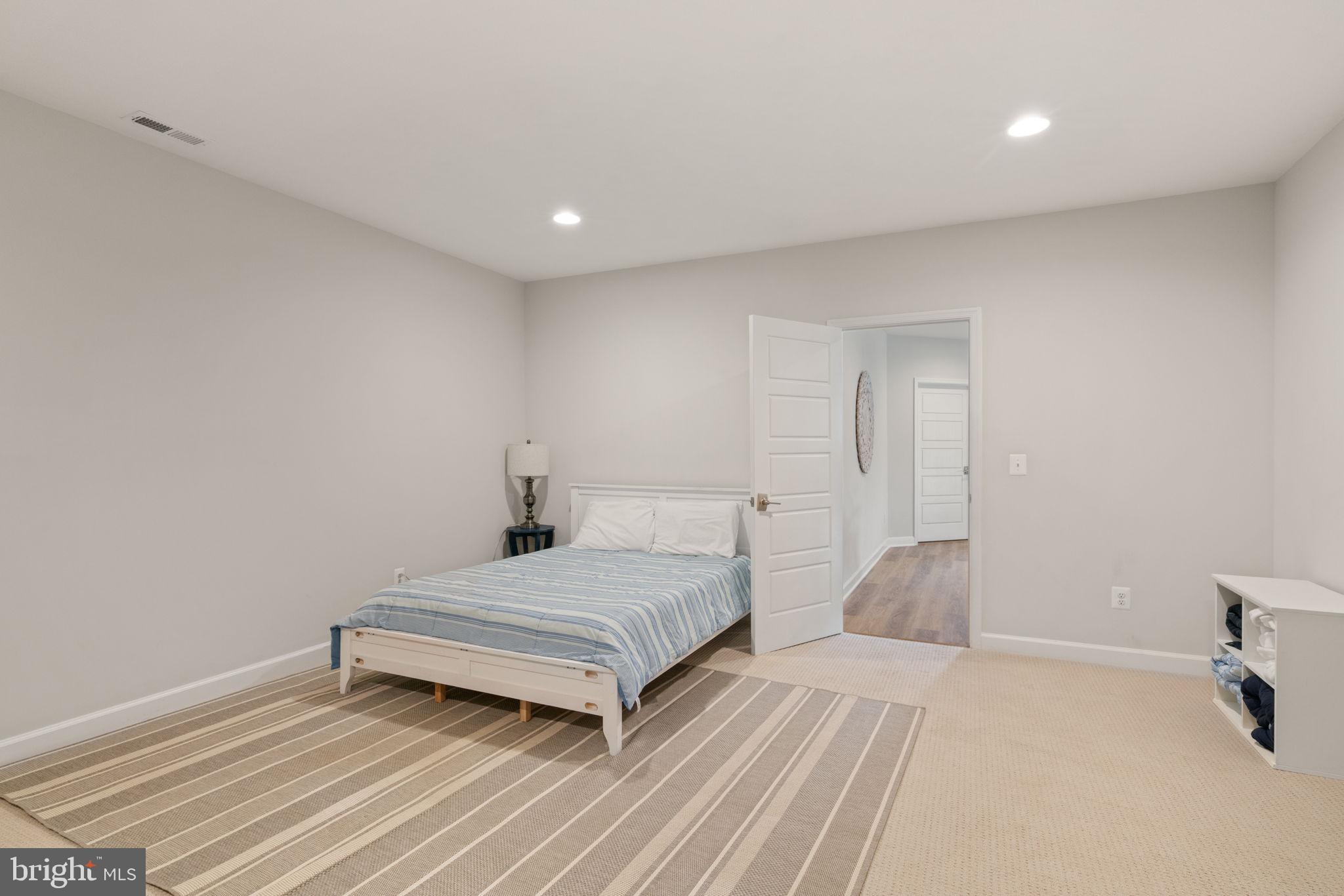 ELK CREEK LANDING - Residential