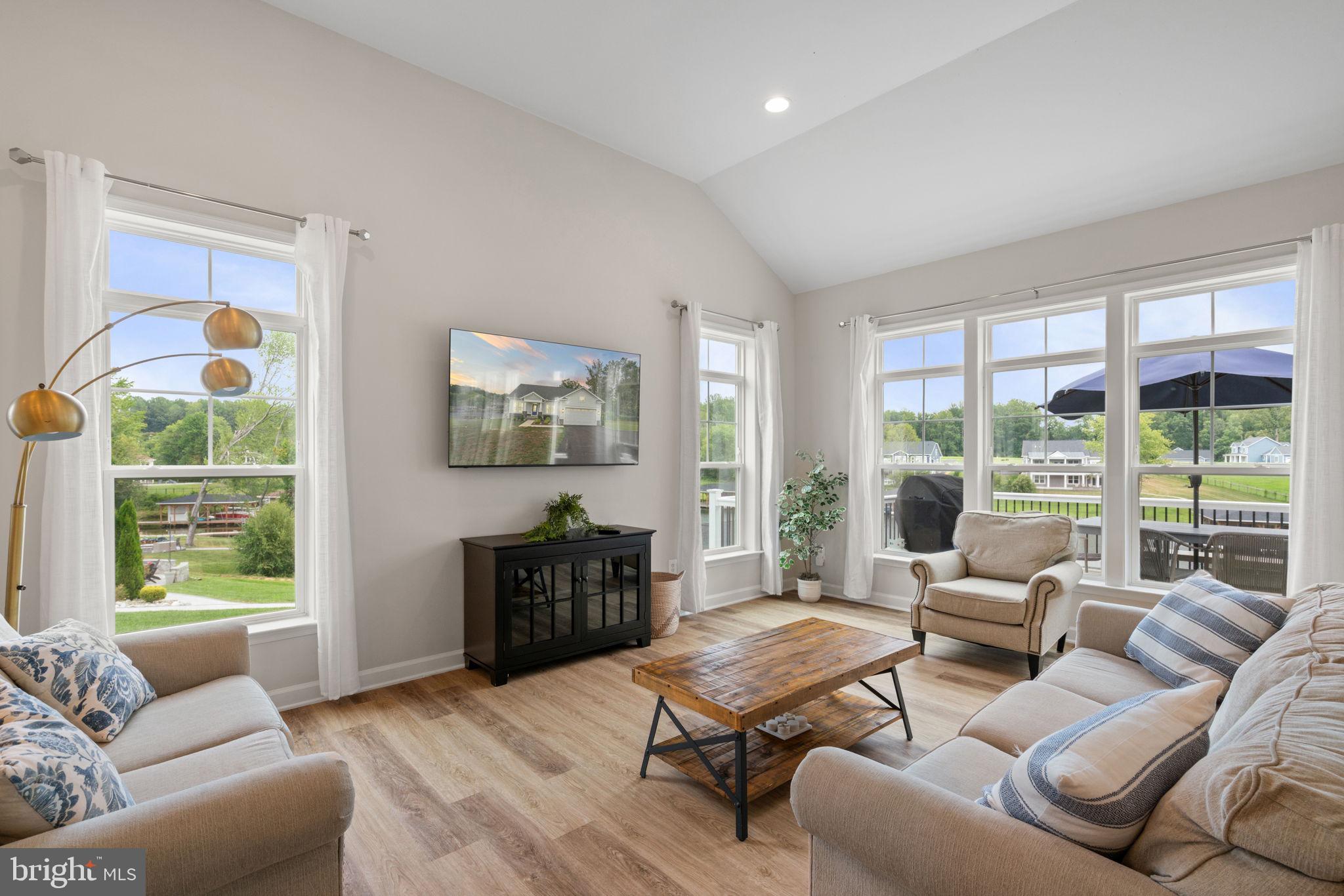 ELK CREEK LANDING - Residential