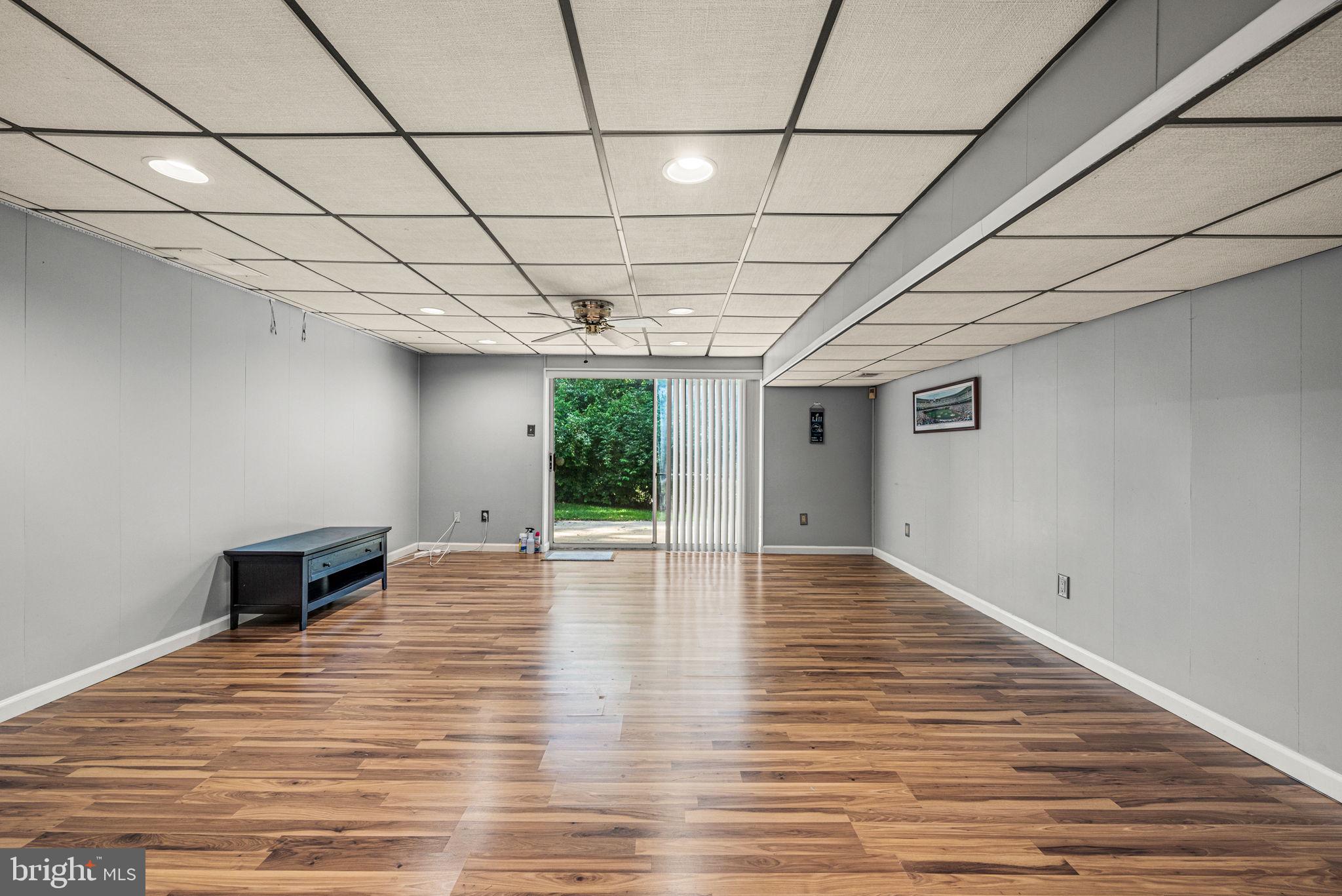 WESTON VILLAGE - Residential