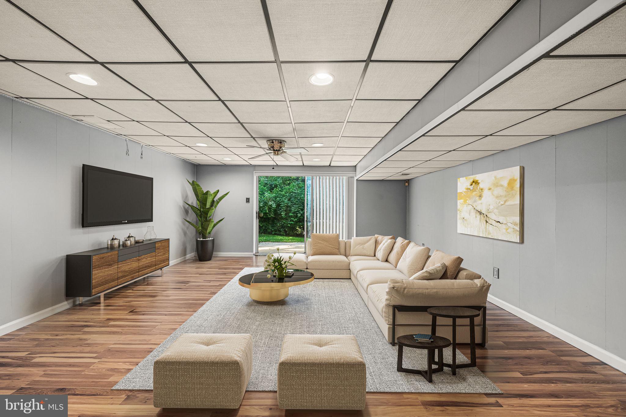 WESTON VILLAGE - Residential