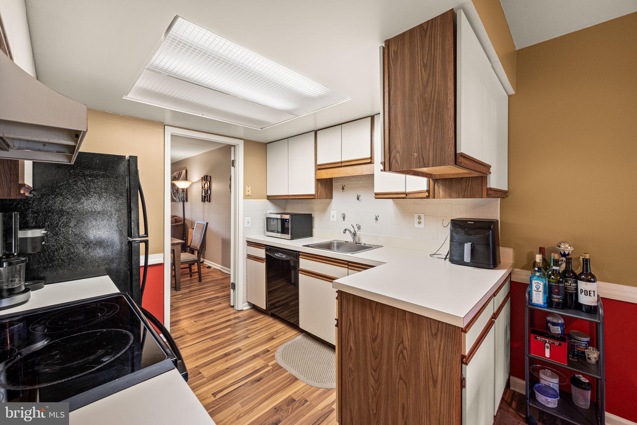 WESTON VILLAGE - Residential