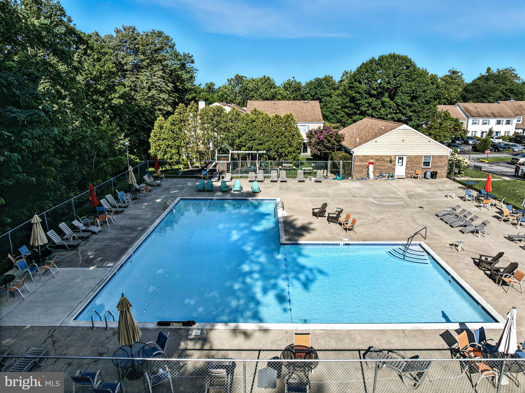 WESTON VILLAGE - Residential
