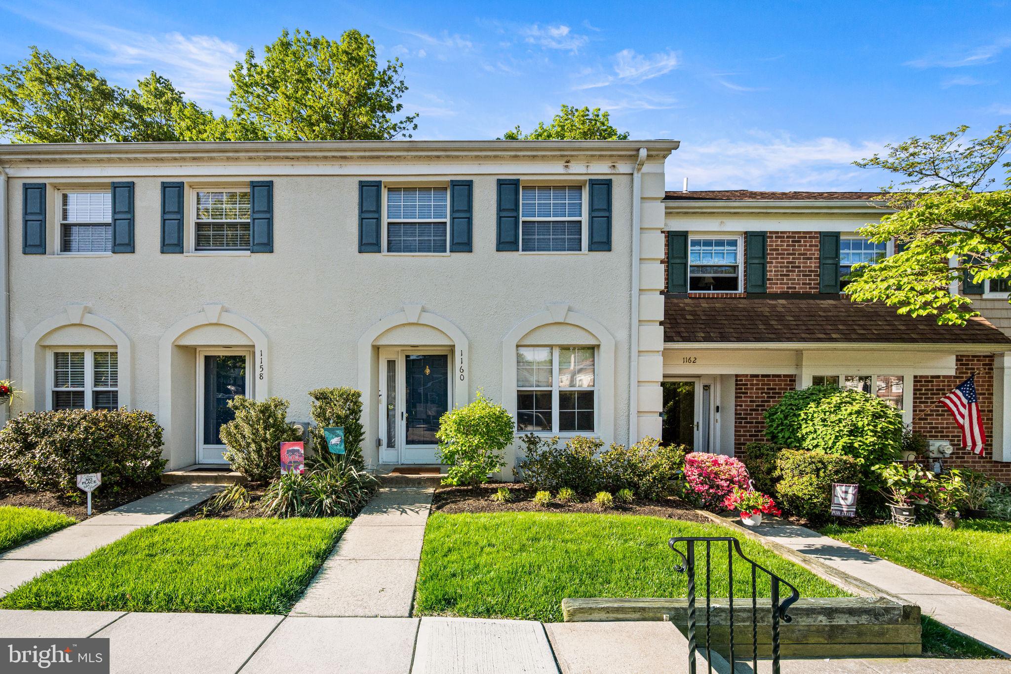 WESTON VILLAGE - Residential