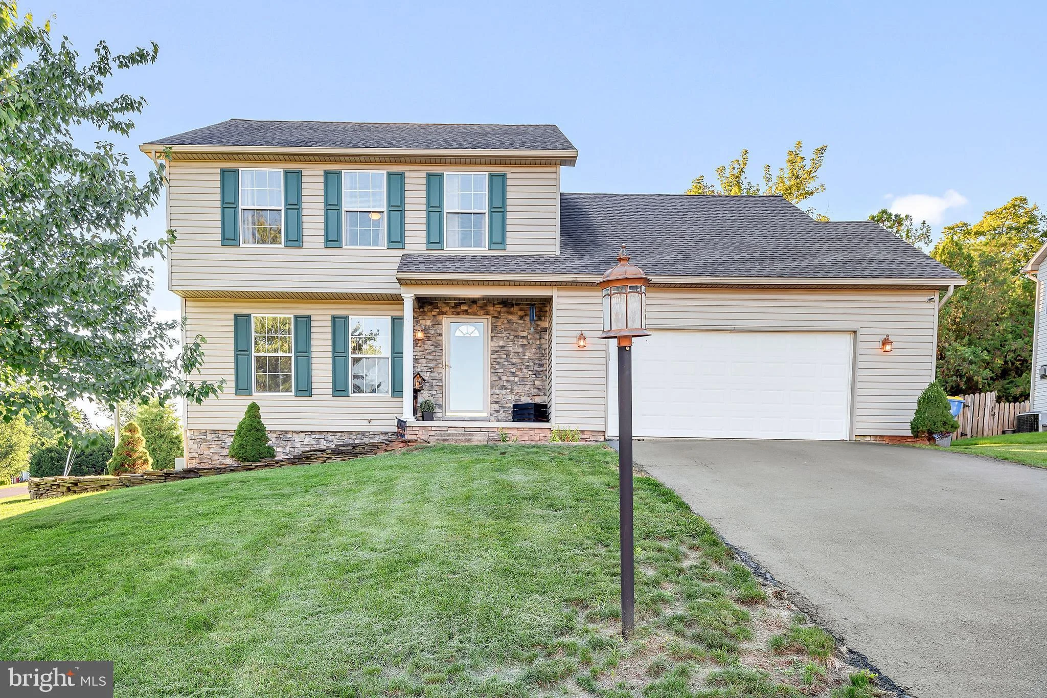 2160 Aslan Drive, York, PA 17404