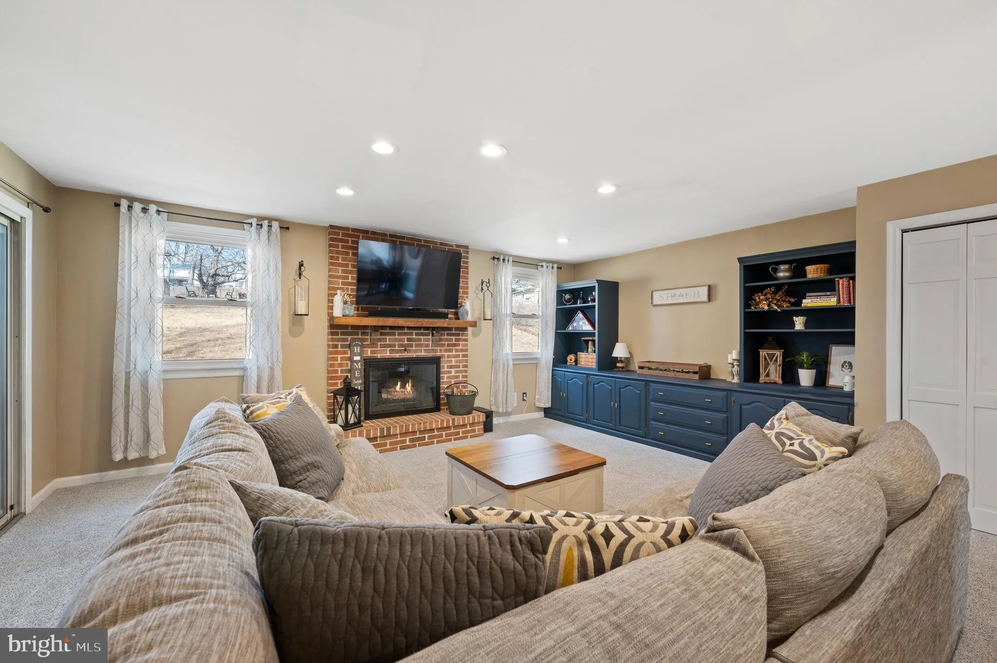 King Of Prussia, Pennsylvania 19406, United States, 4 Bedrooms Bedrooms, ,2 BathroomsBathrooms,Residential,Pending,7905