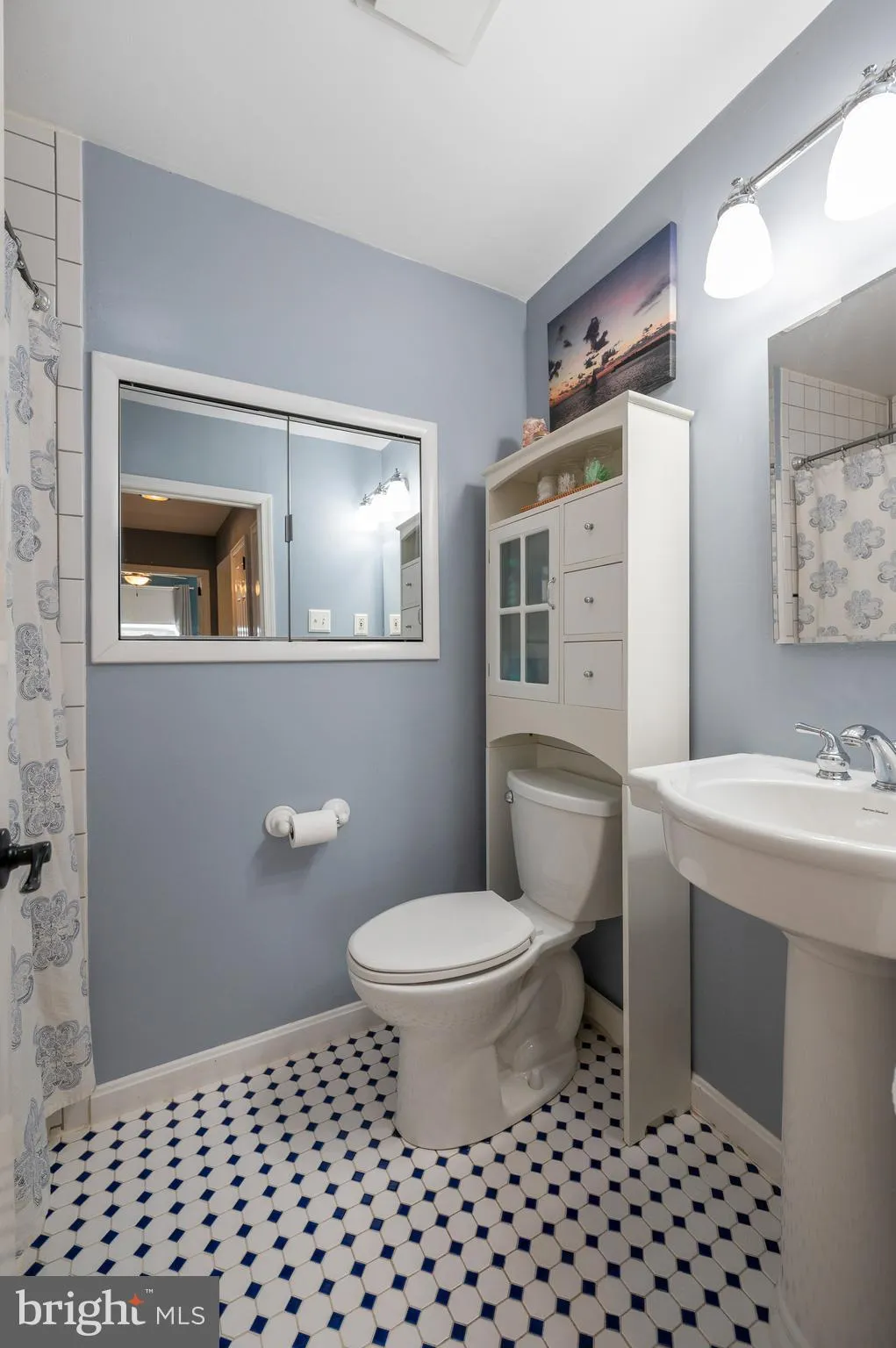 King Of Prussia, Pennsylvania 19406, United States, 4 Bedrooms Bedrooms, ,2 BathroomsBathrooms,Residential,Pending,7905