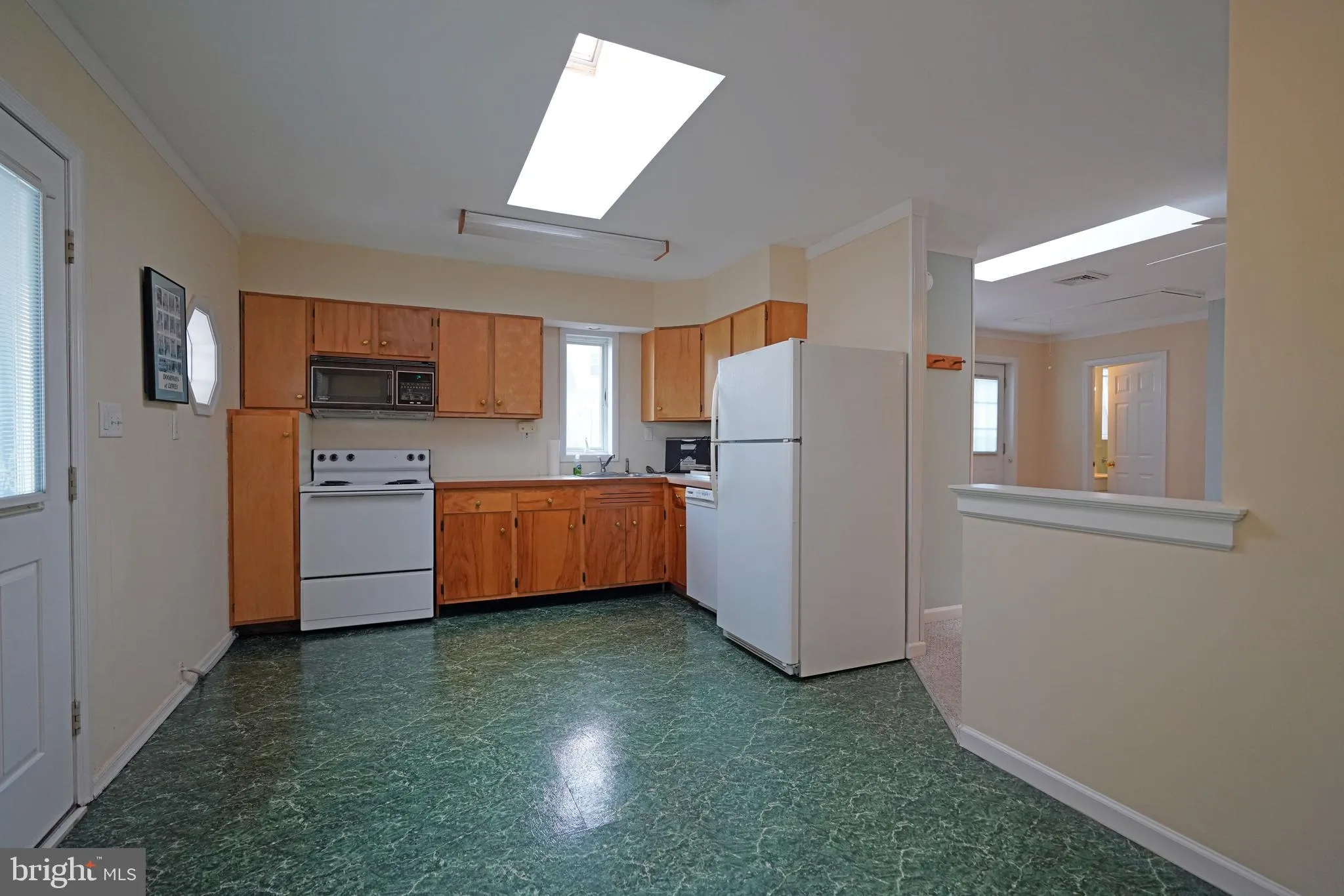 Lewes, Delaware 19958, United States, 4 Bedrooms Bedrooms, ,4 BathroomsBathrooms,Residential,Contingent,40555