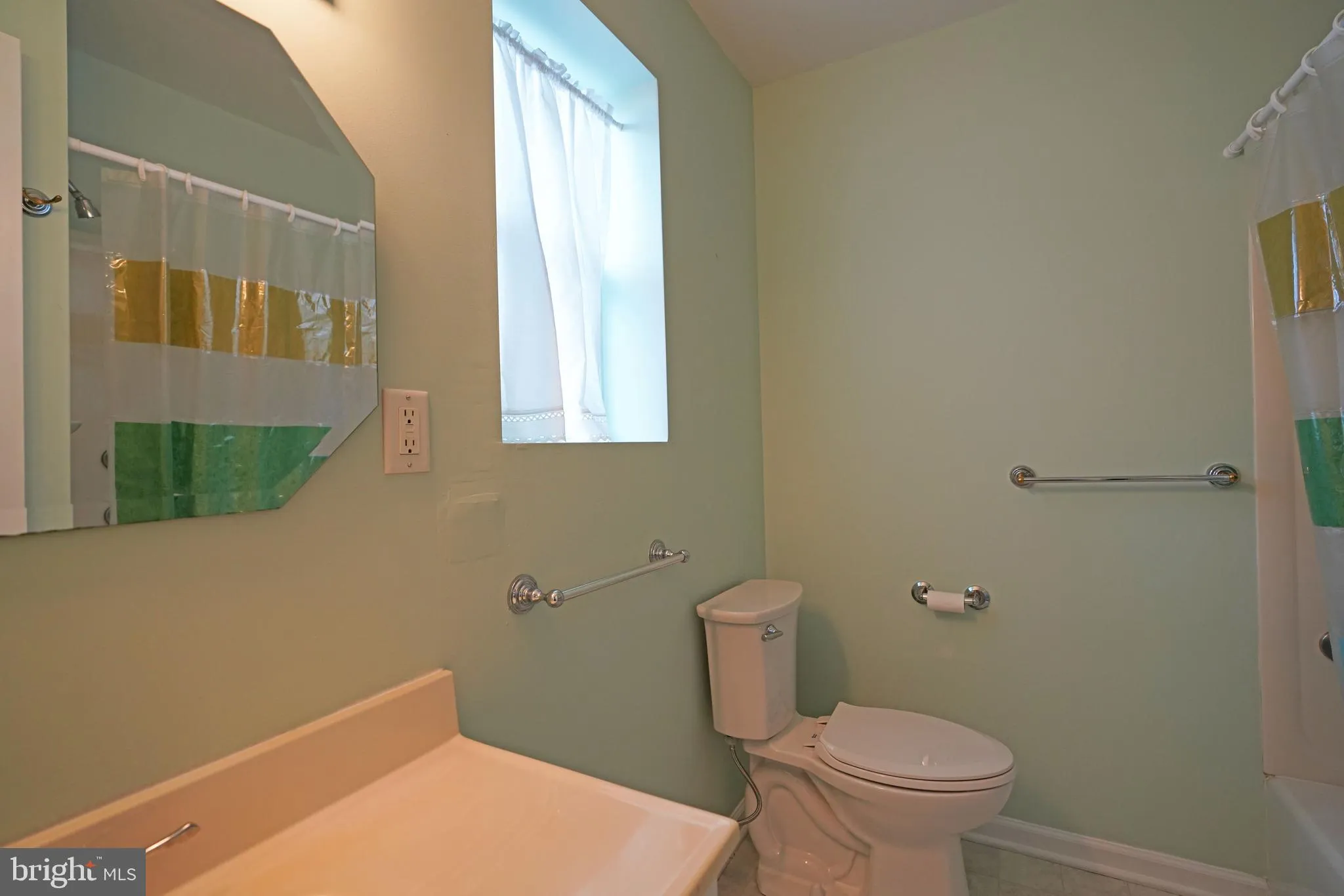 Lewes, Delaware 19958, United States, 4 Bedrooms Bedrooms, ,4 BathroomsBathrooms,Residential,Contingent,40555