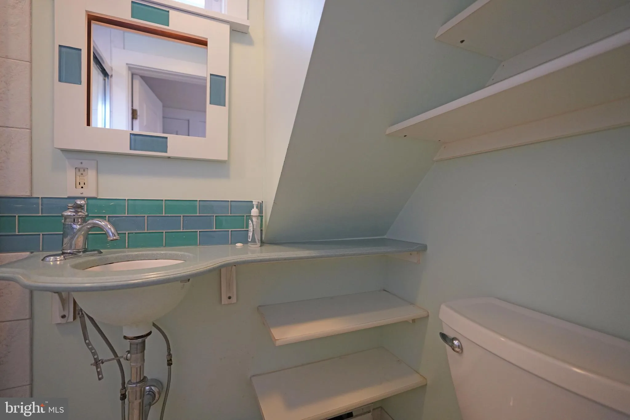 Lewes, Delaware 19958, United States, 4 Bedrooms Bedrooms, ,4 BathroomsBathrooms,Residential,Contingent,40555