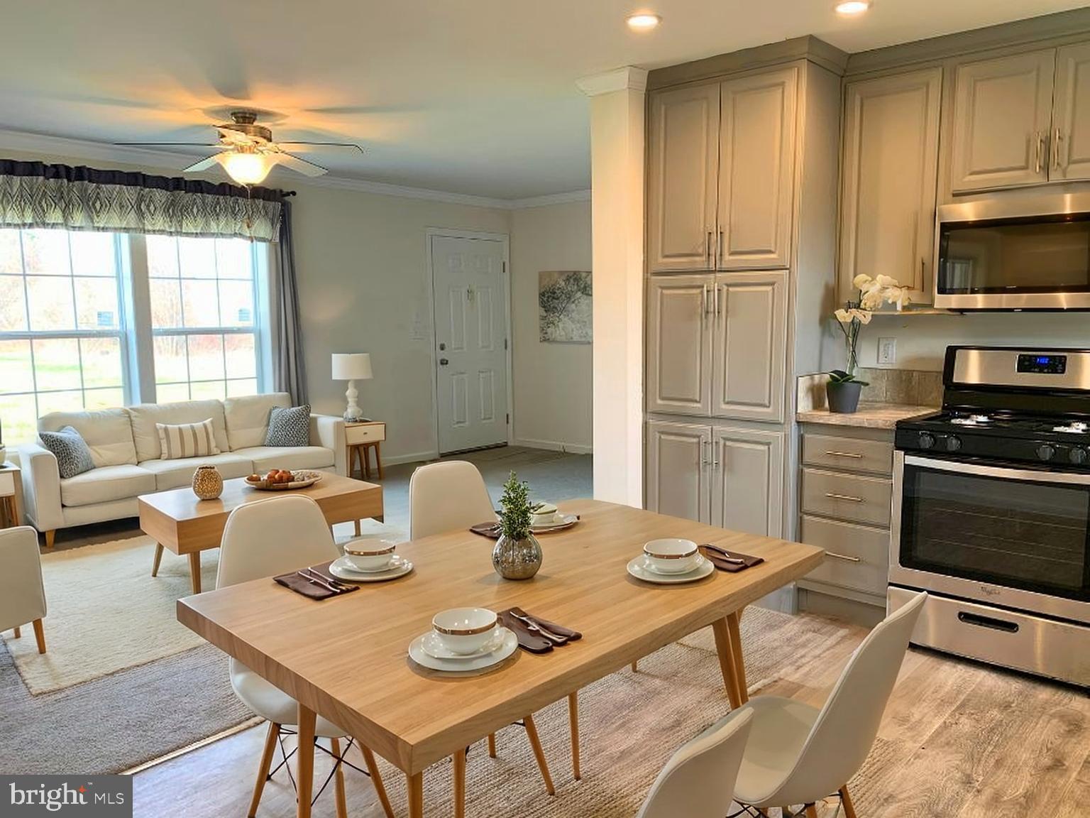 PINE MANOR MHP - Residential