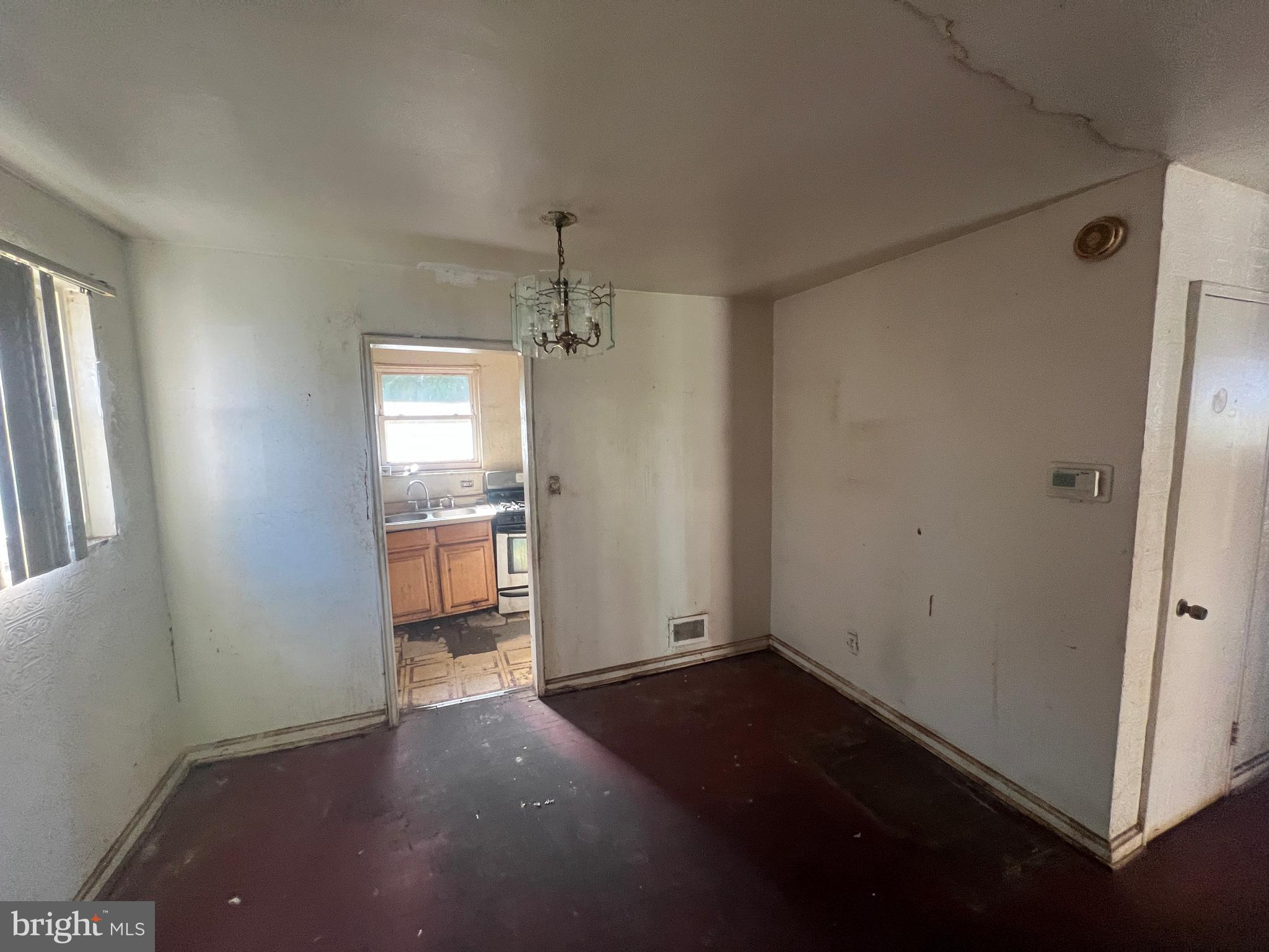 WOODLAWN - Residential