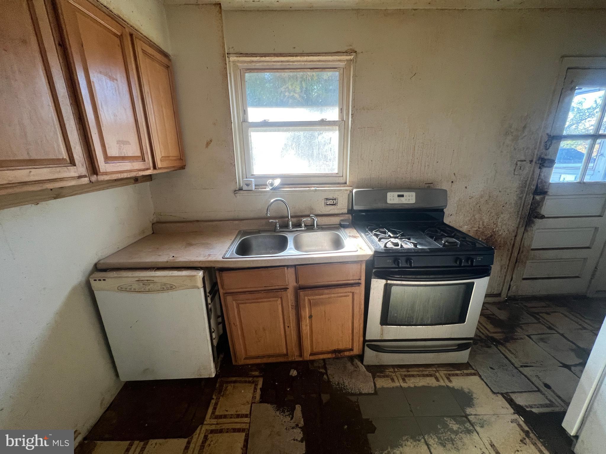 WOODLAWN - Residential