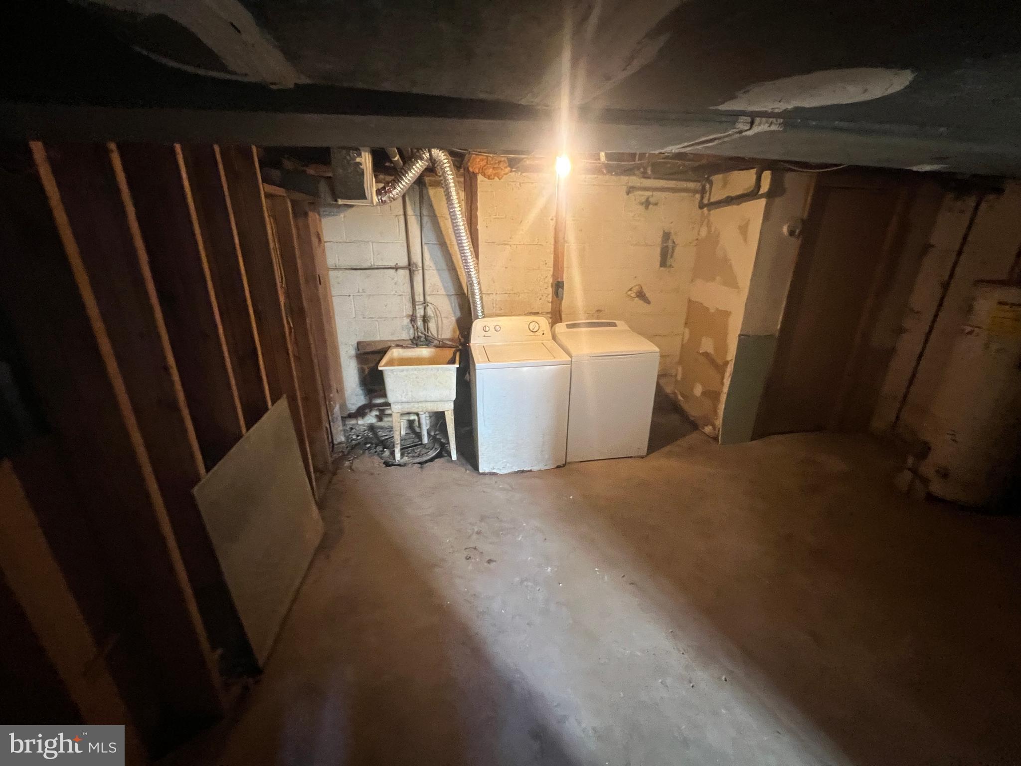 WOODLAWN - Residential