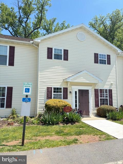 LAUREL SPRINGS - Residential