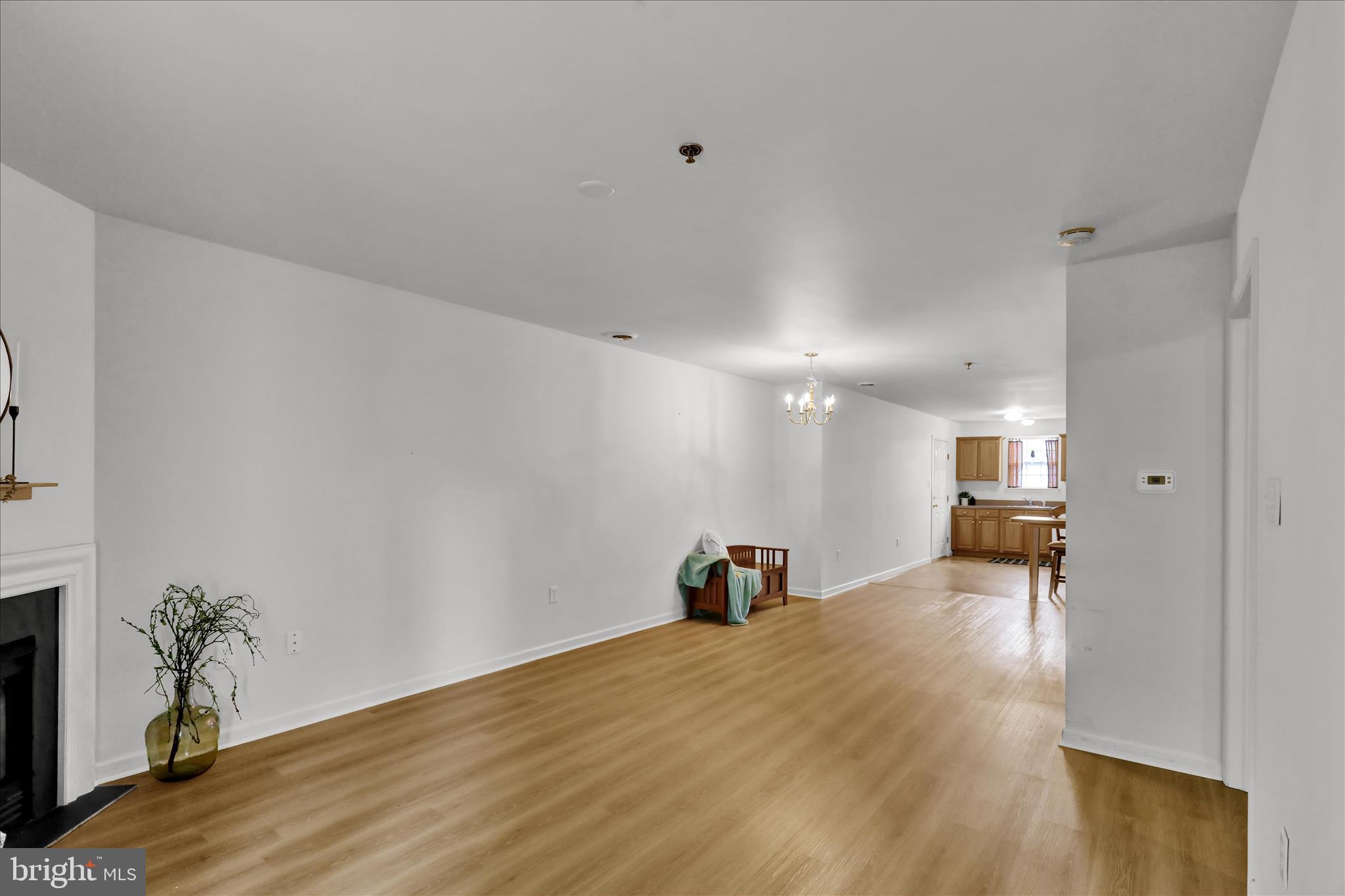 LAUREL SPRINGS - Residential