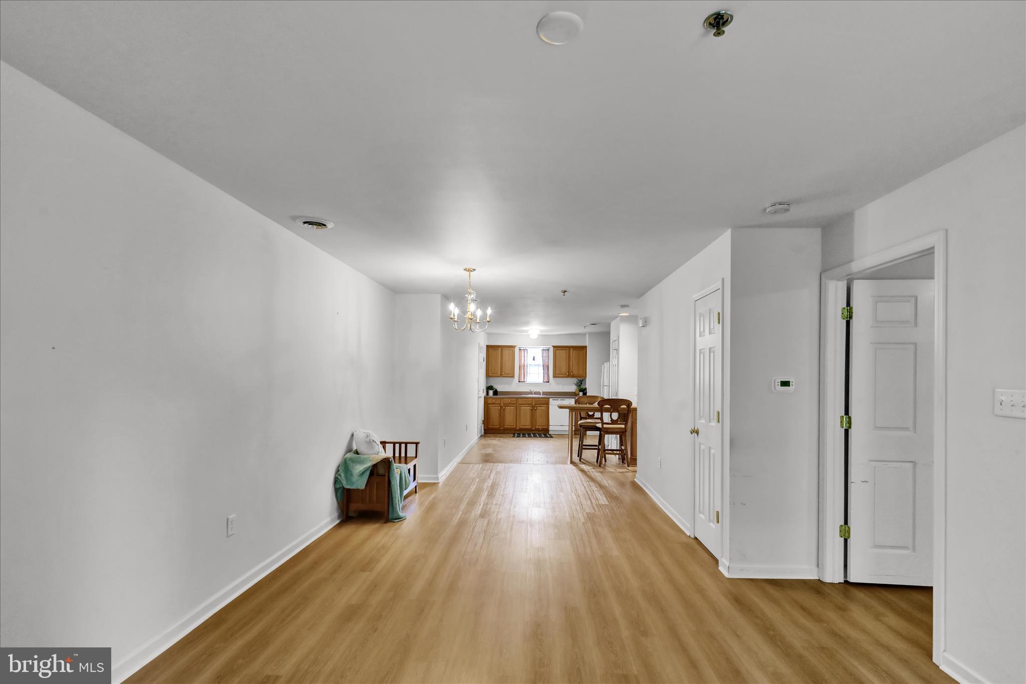 LAUREL SPRINGS - Residential