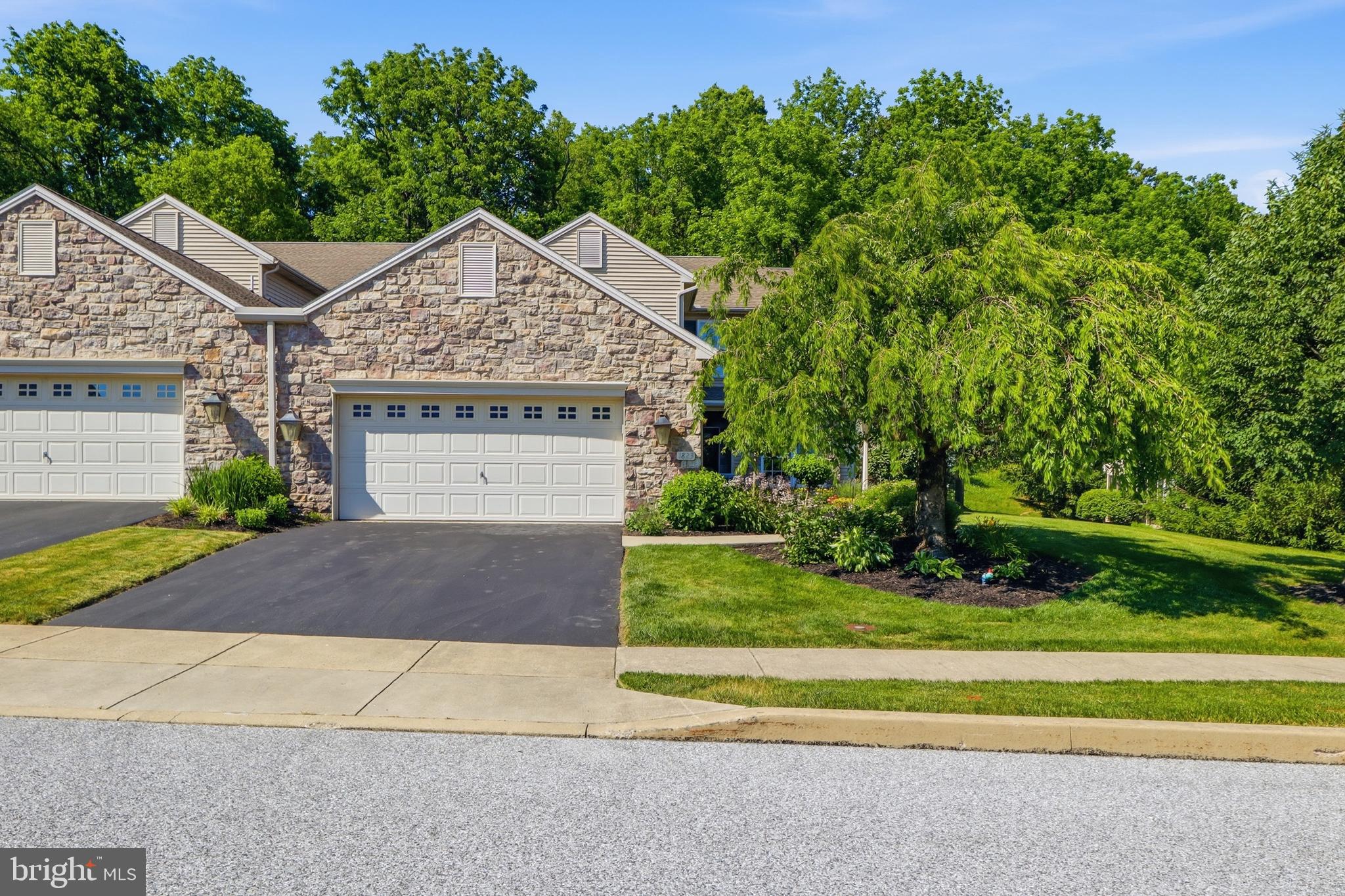 1823 STONE HILL DRIVE