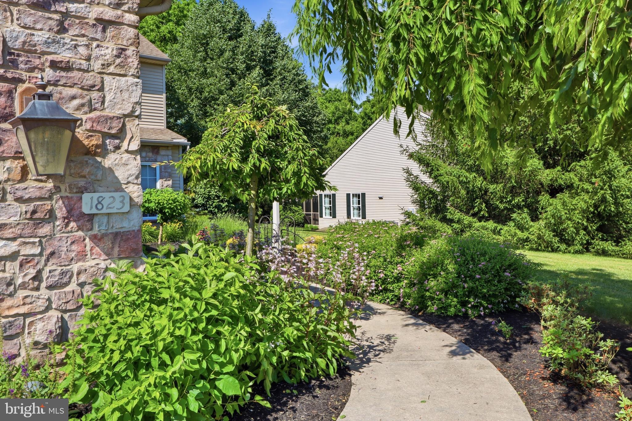 1823 STONE HILL DRIVE