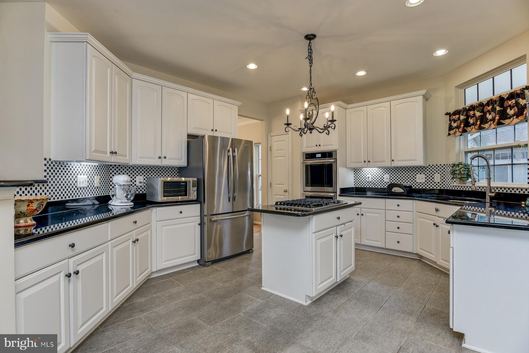 HOYLES MILL VILLAGE - Residential