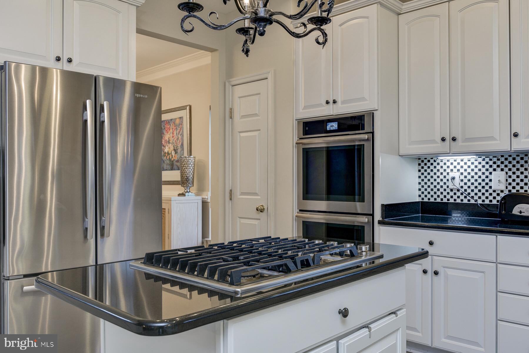 HOYLES MILL VILLAGE - Residential