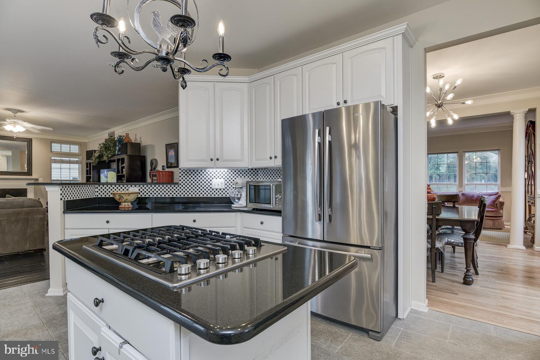 HOYLES MILL VILLAGE - Residential