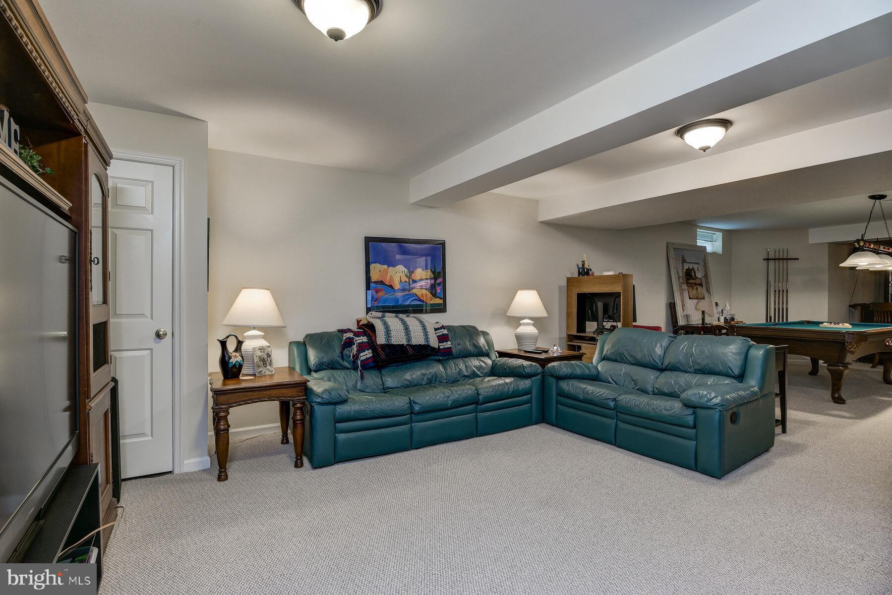 HOYLES MILL VILLAGE - Residential