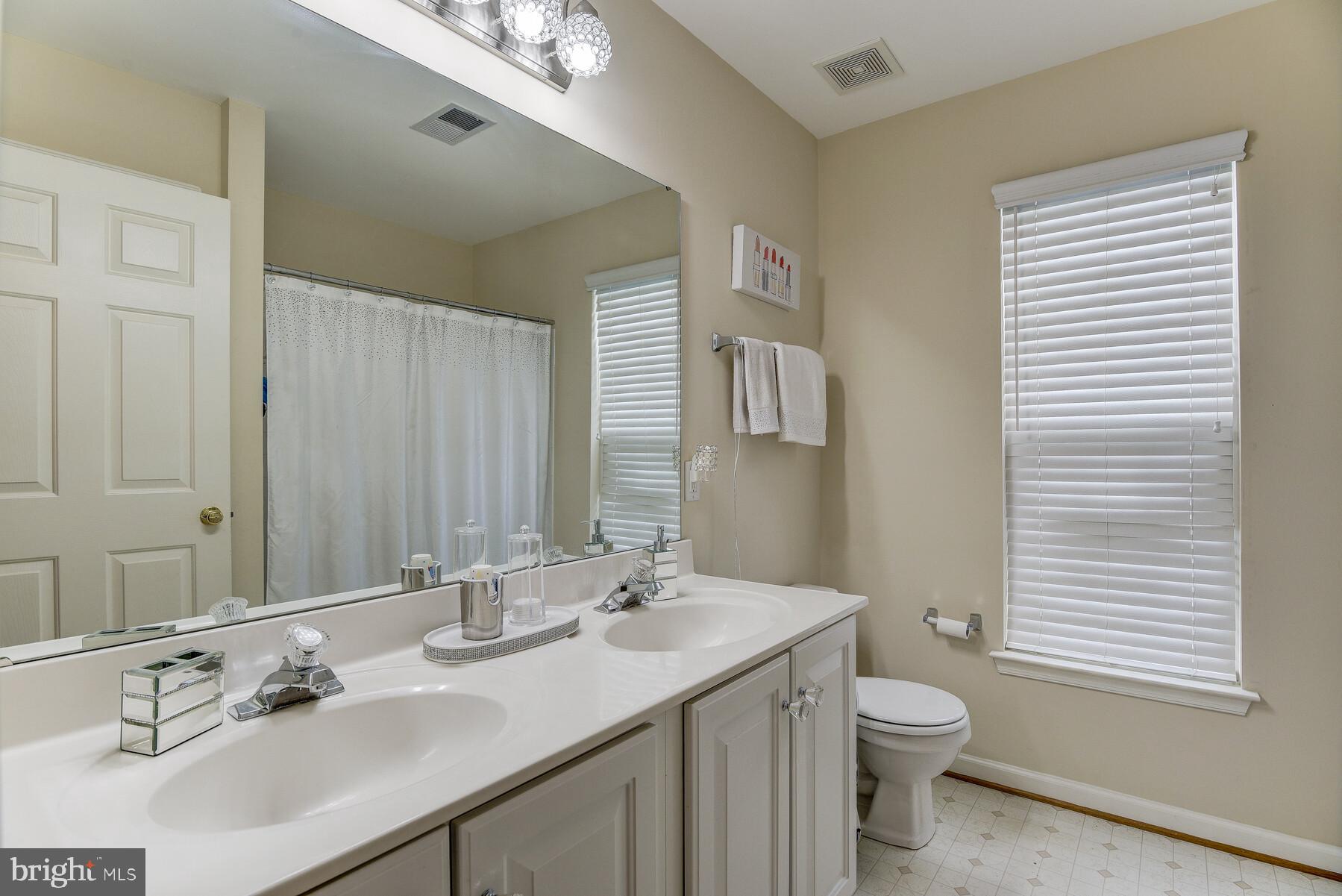 HOYLES MILL VILLAGE - Residential