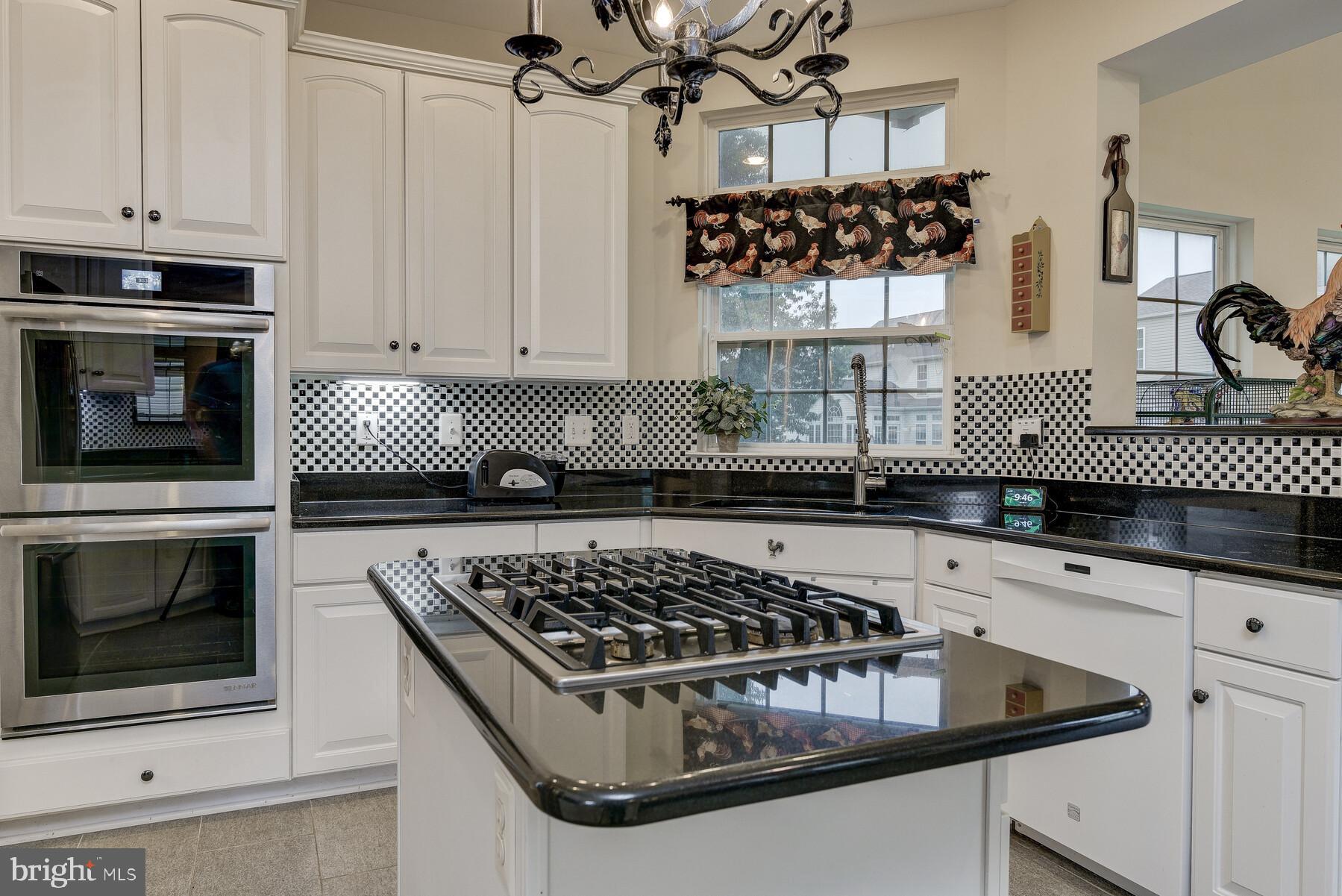 HOYLES MILL VILLAGE - Residential