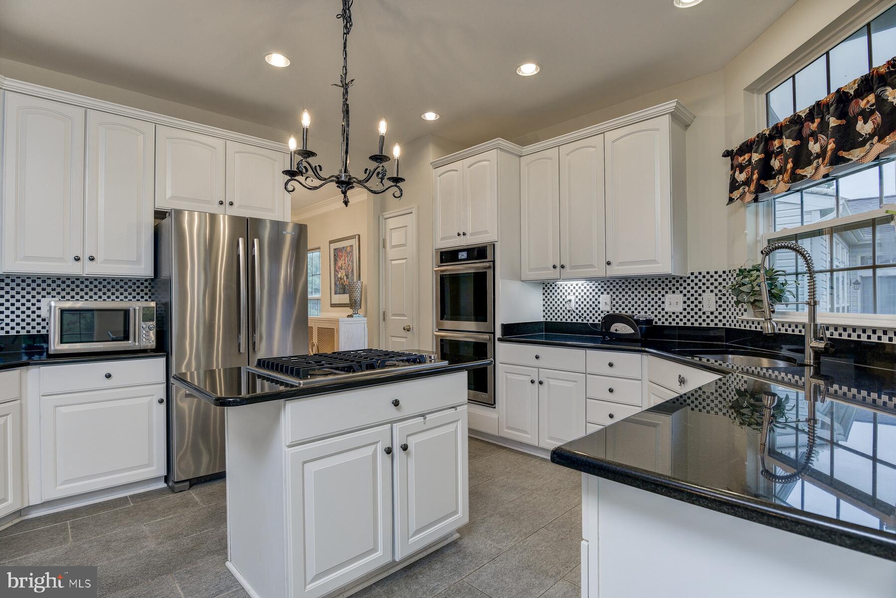 HOYLES MILL VILLAGE - Residential