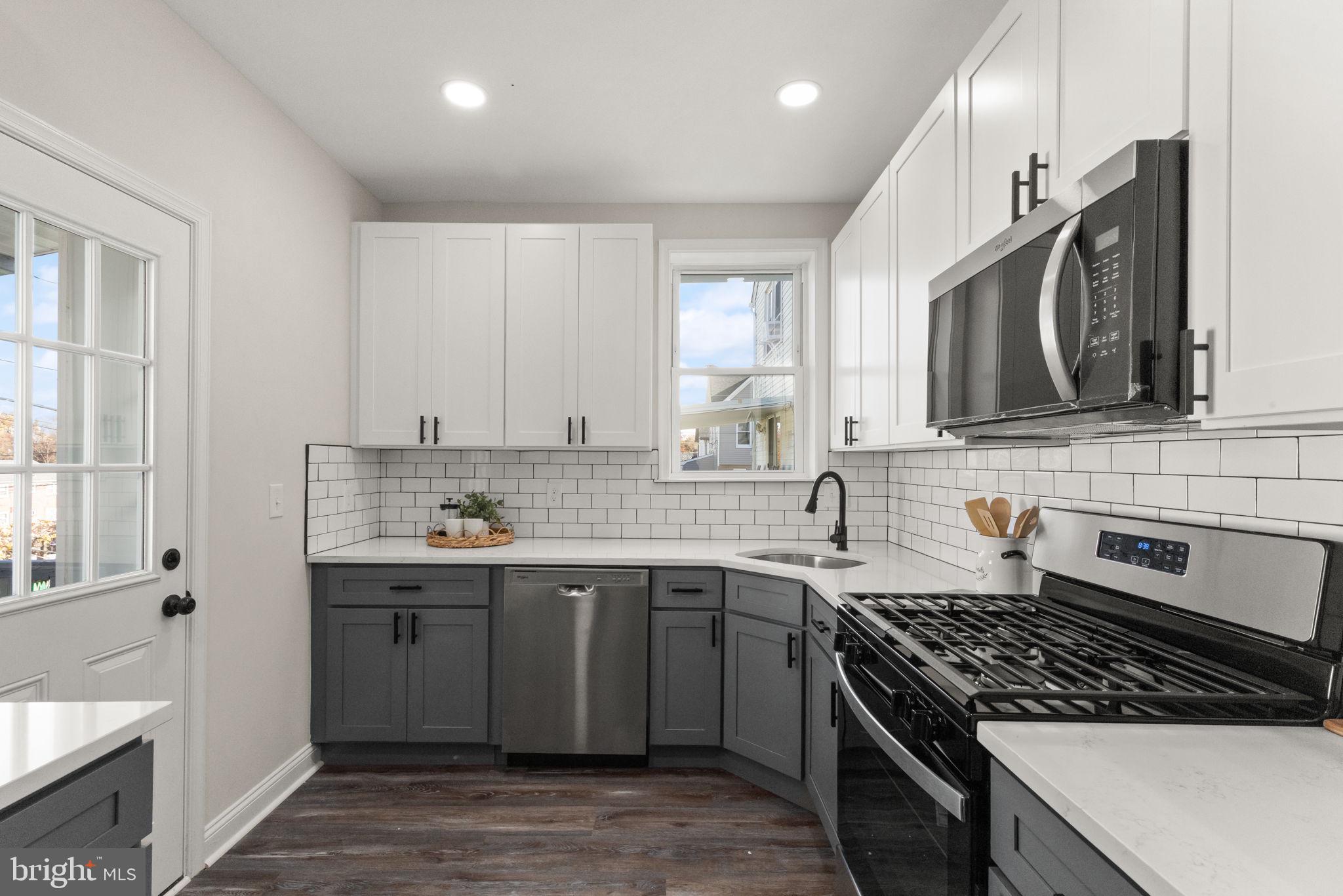 PEN LUCY - Residential