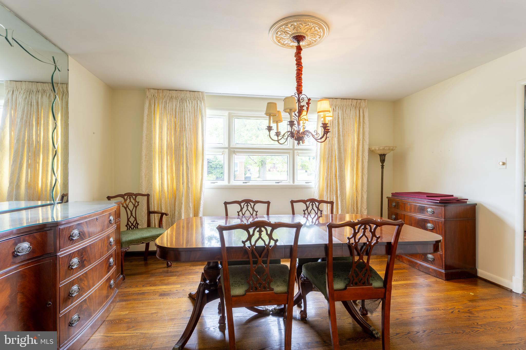 MEADOWOOD - Residential