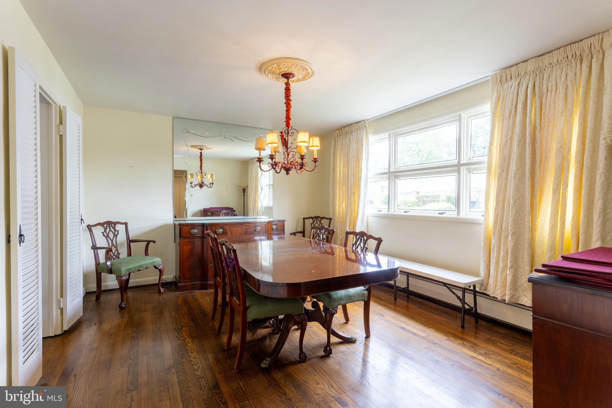 MEADOWOOD - Residential