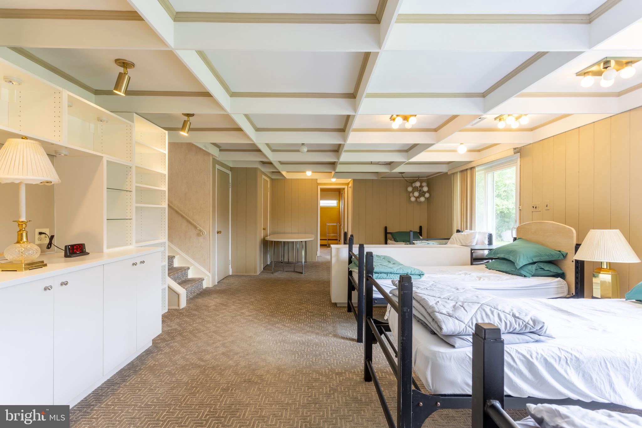 MEADOWOOD - Residential