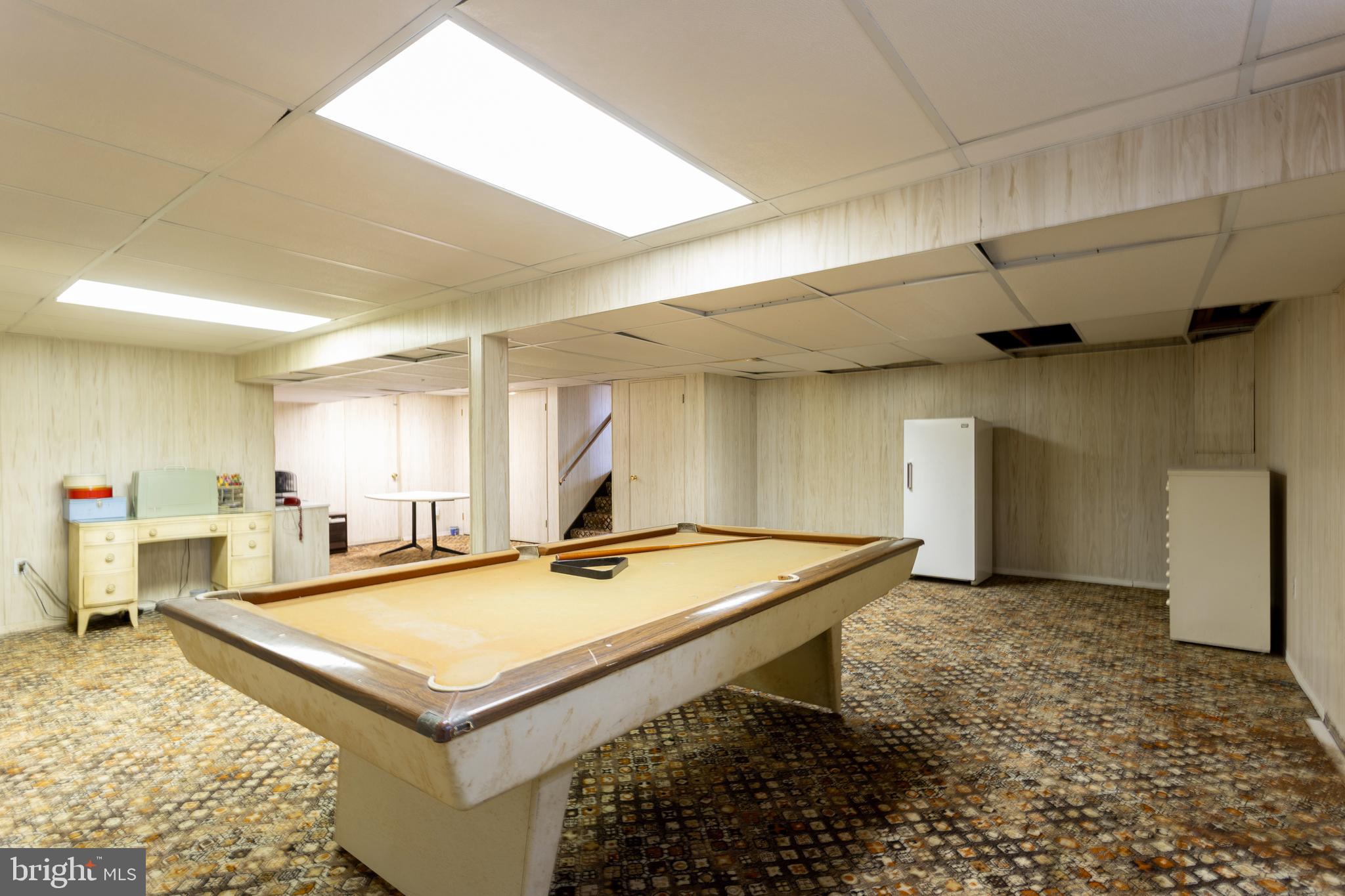 MEADOWOOD - Residential