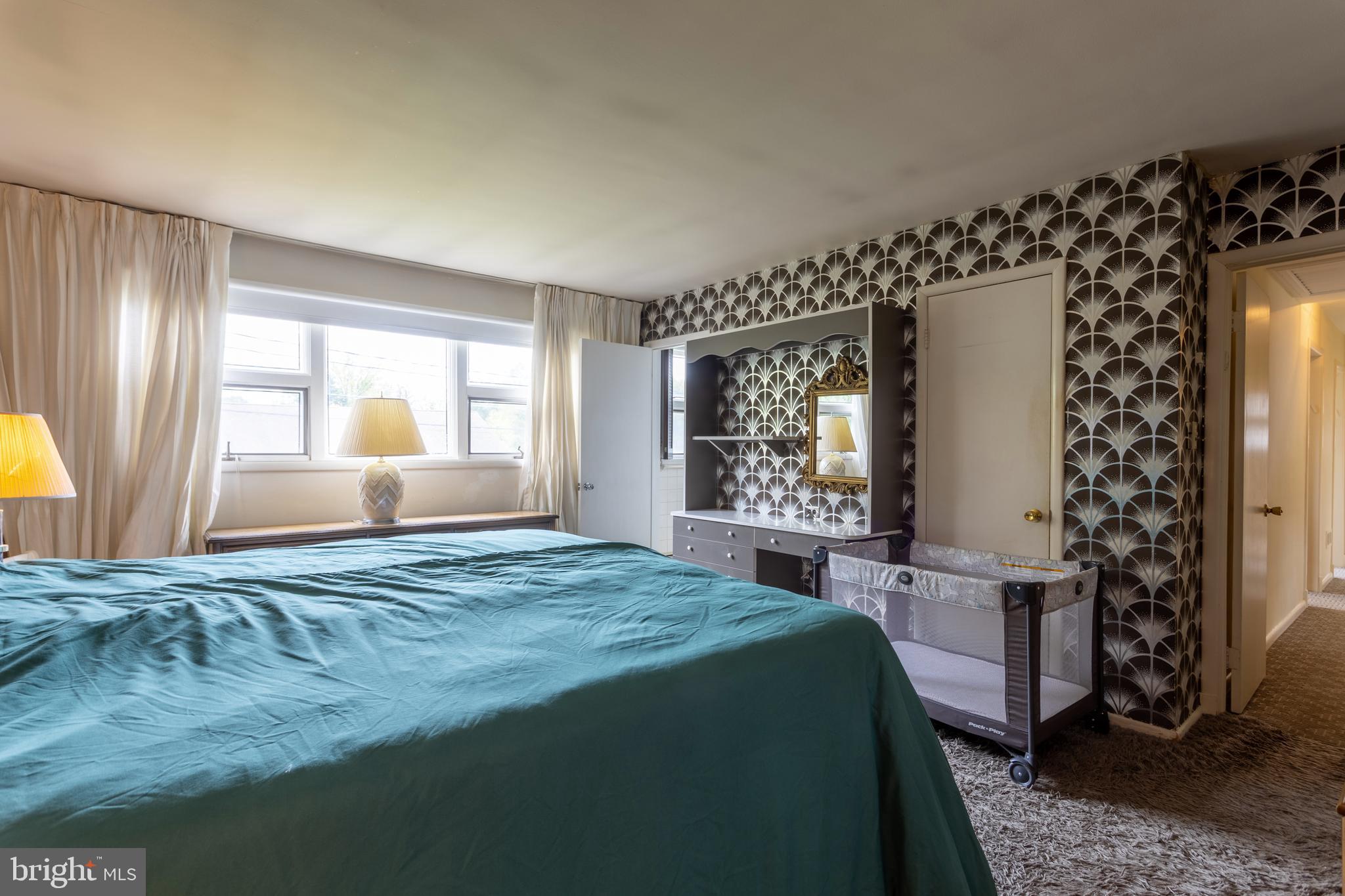 MEADOWOOD - Residential