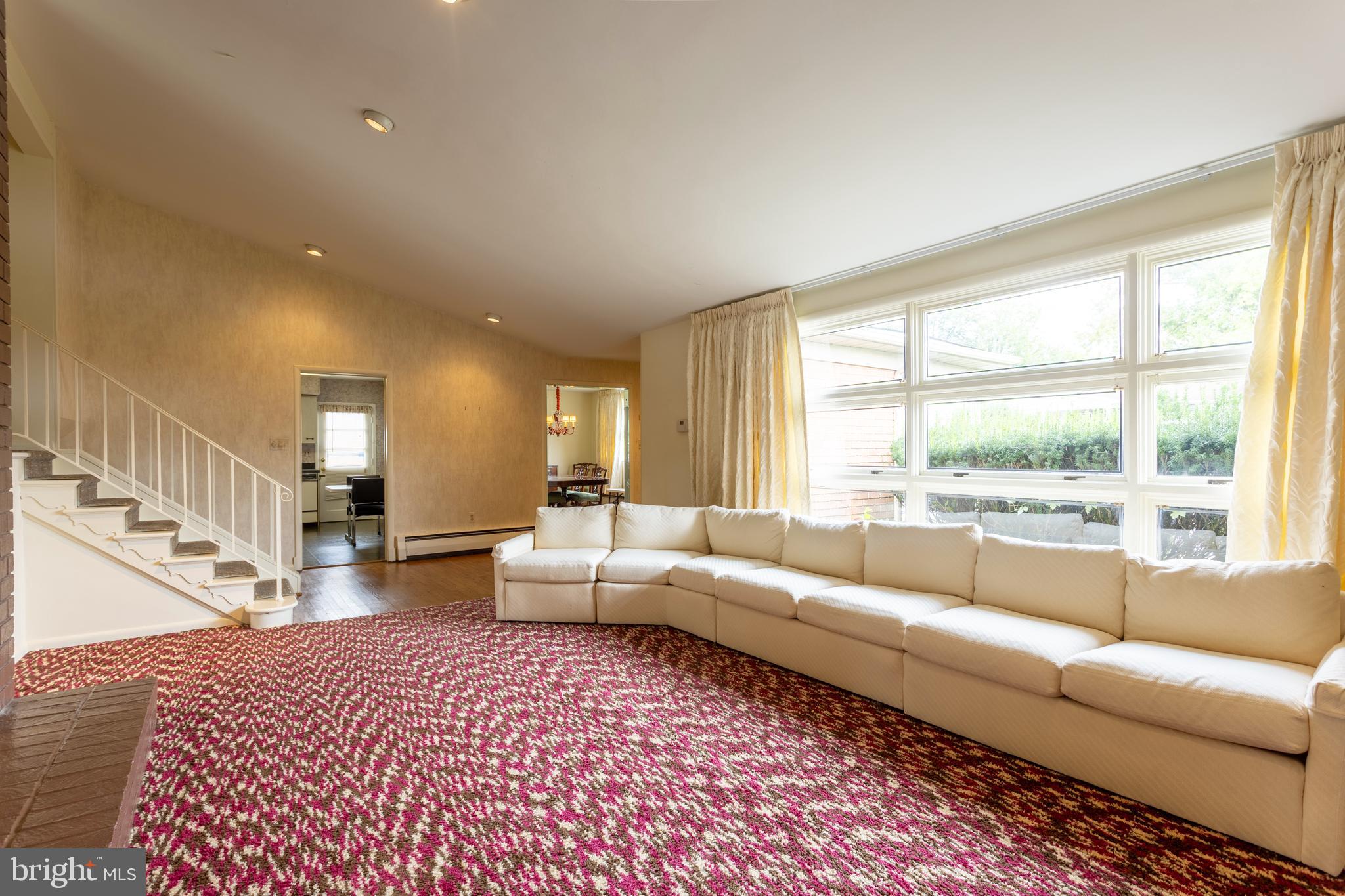 MEADOWOOD - Residential