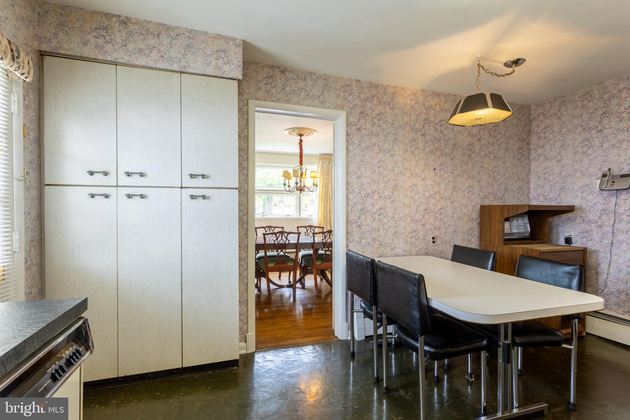 MEADOWOOD - Residential