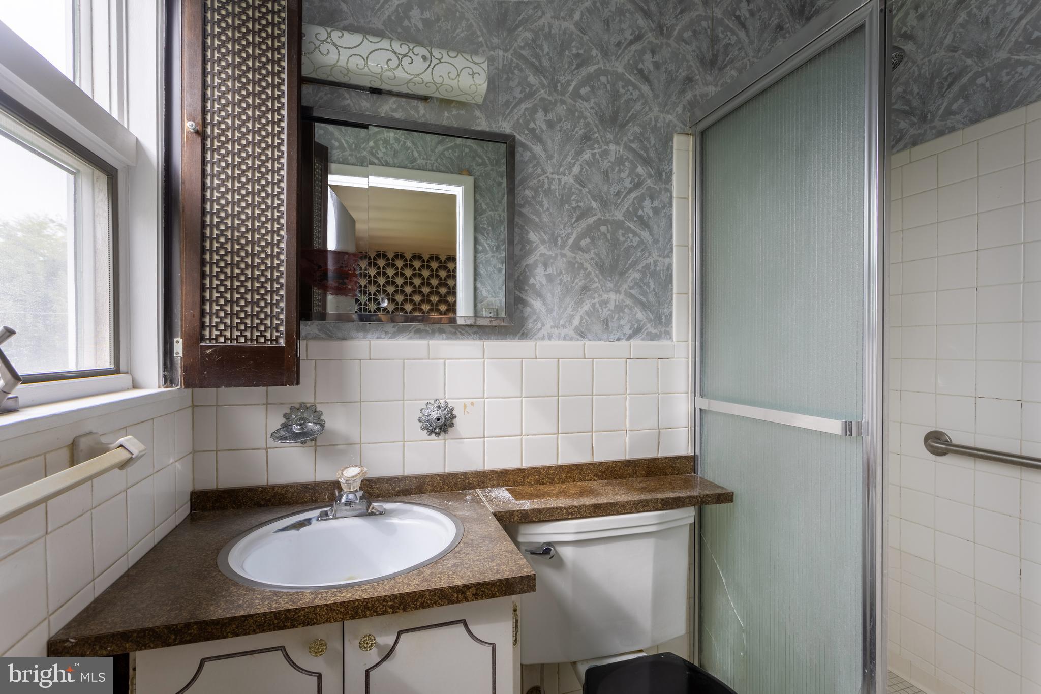 MEADOWOOD - Residential