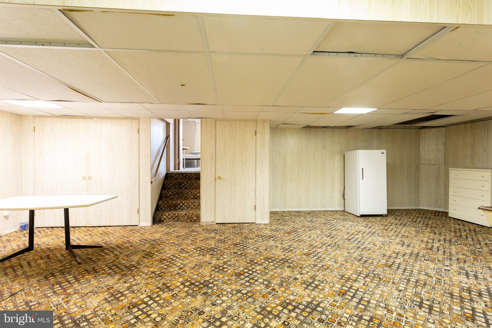 MEADOWOOD - Residential