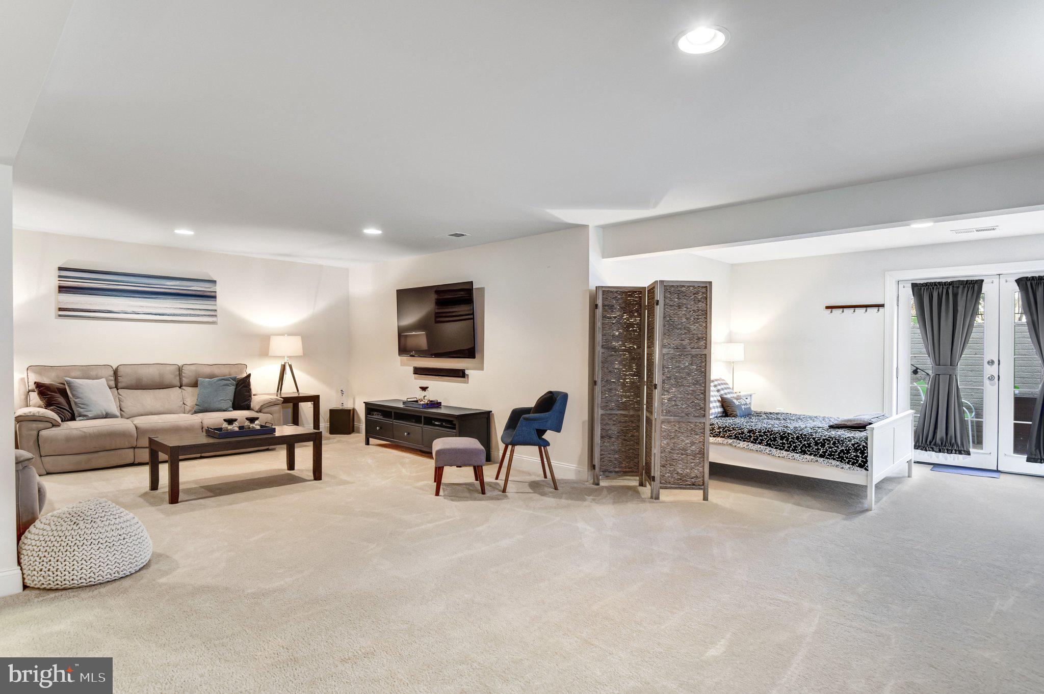 REGENCY AT DOMINION VALLEY - Residential