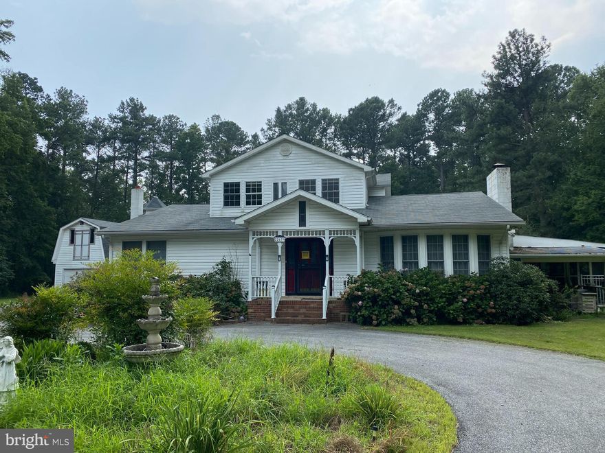 This lovely home was grand in it's day and just needs a lot of TLC! Main level has 3 bedrooms & 2 full baths, large living room w/ fireplace and massive screened porch that connects to in-ground pool.  Upper level is fabulous great room. Serious, qualified inquiries only. No VA, FHA; cash or conventional loan only. Home is being sold strictly "as is".