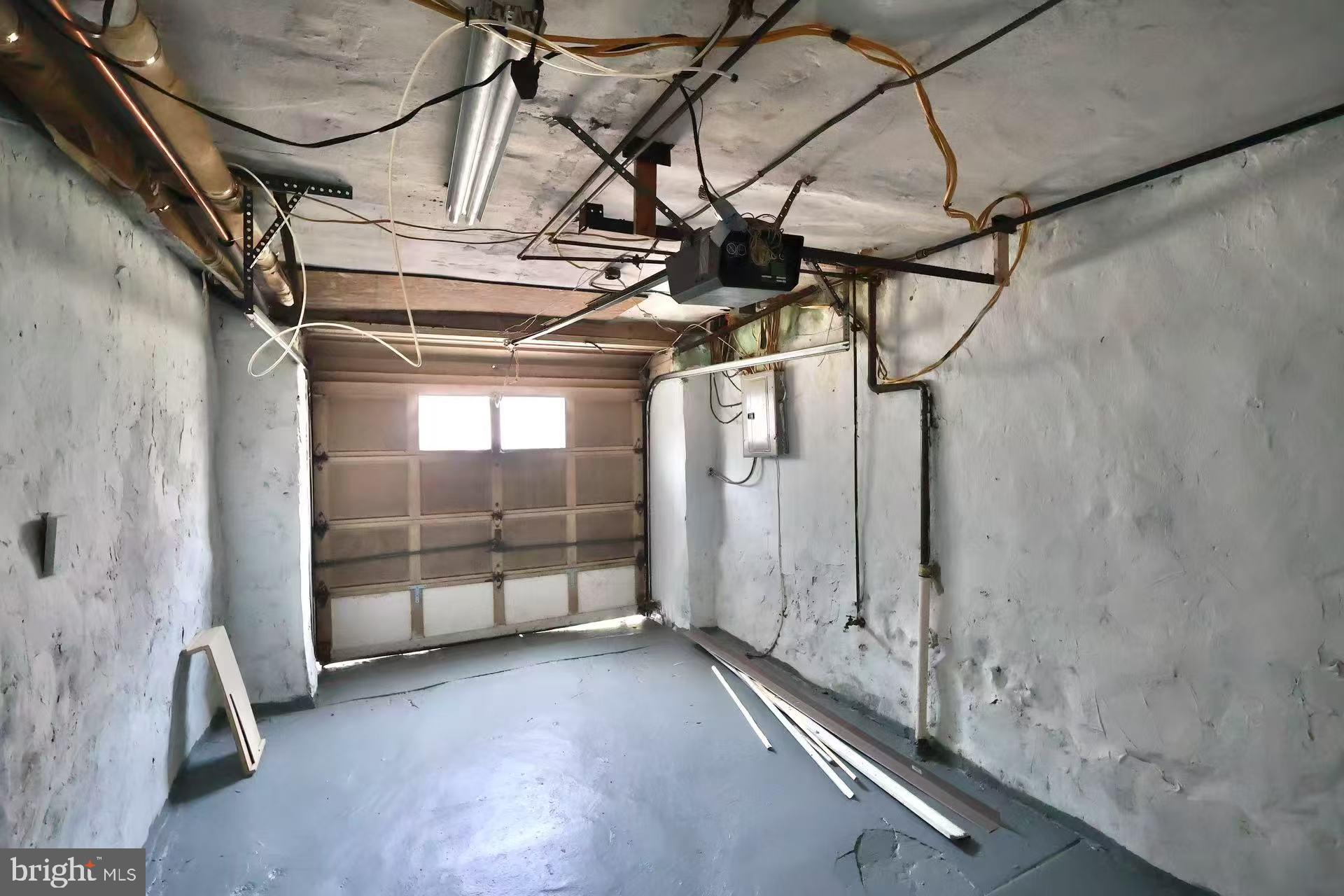 PHILADELPHIA (NORTHEAST) - Residential