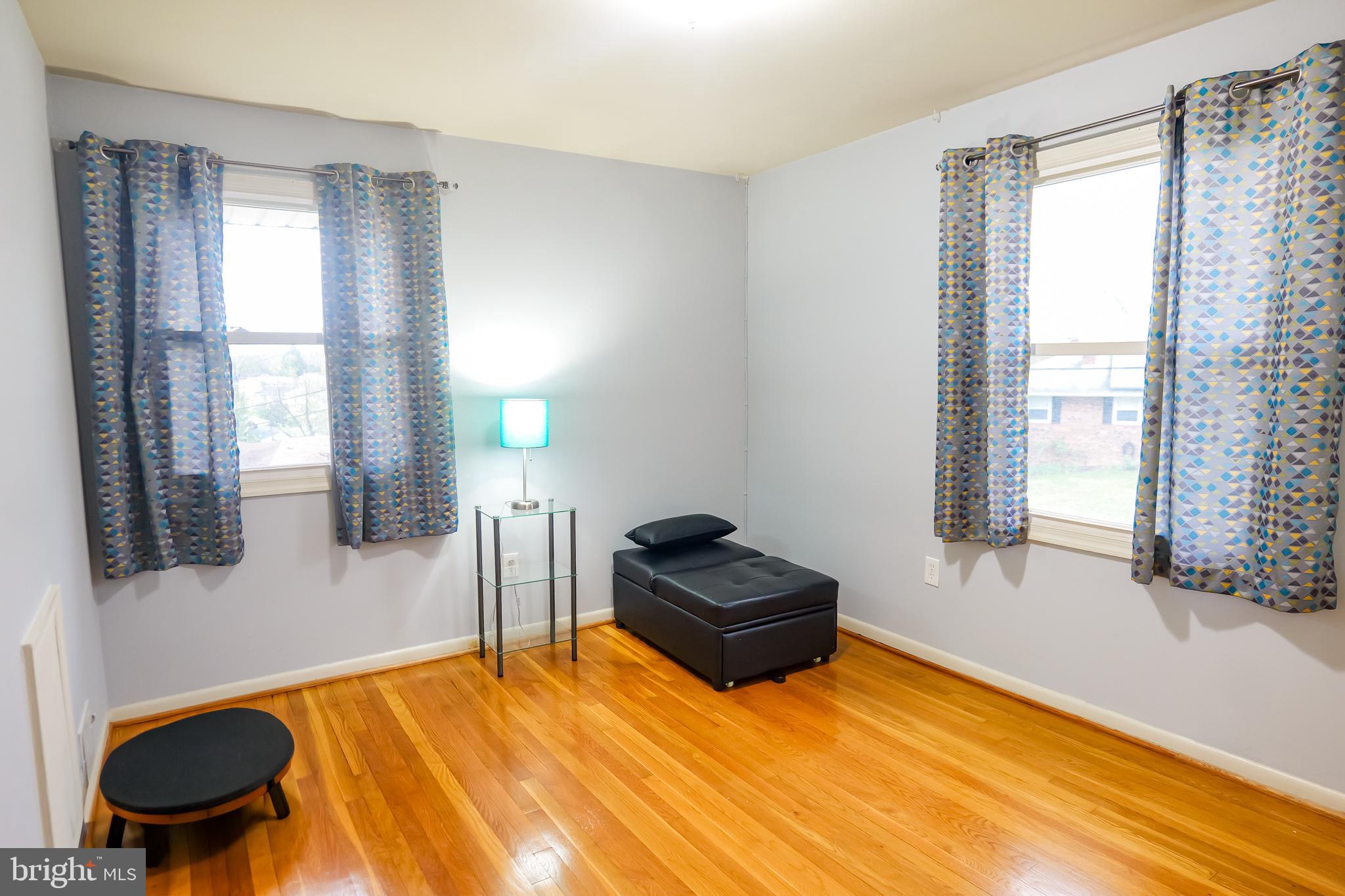 CALVERTON - Residential