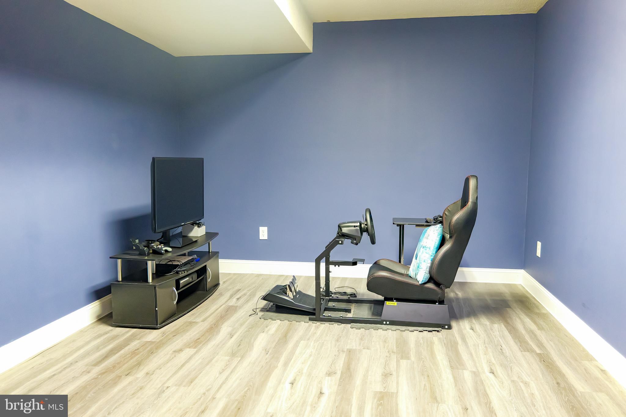 CALVERTON - Residential