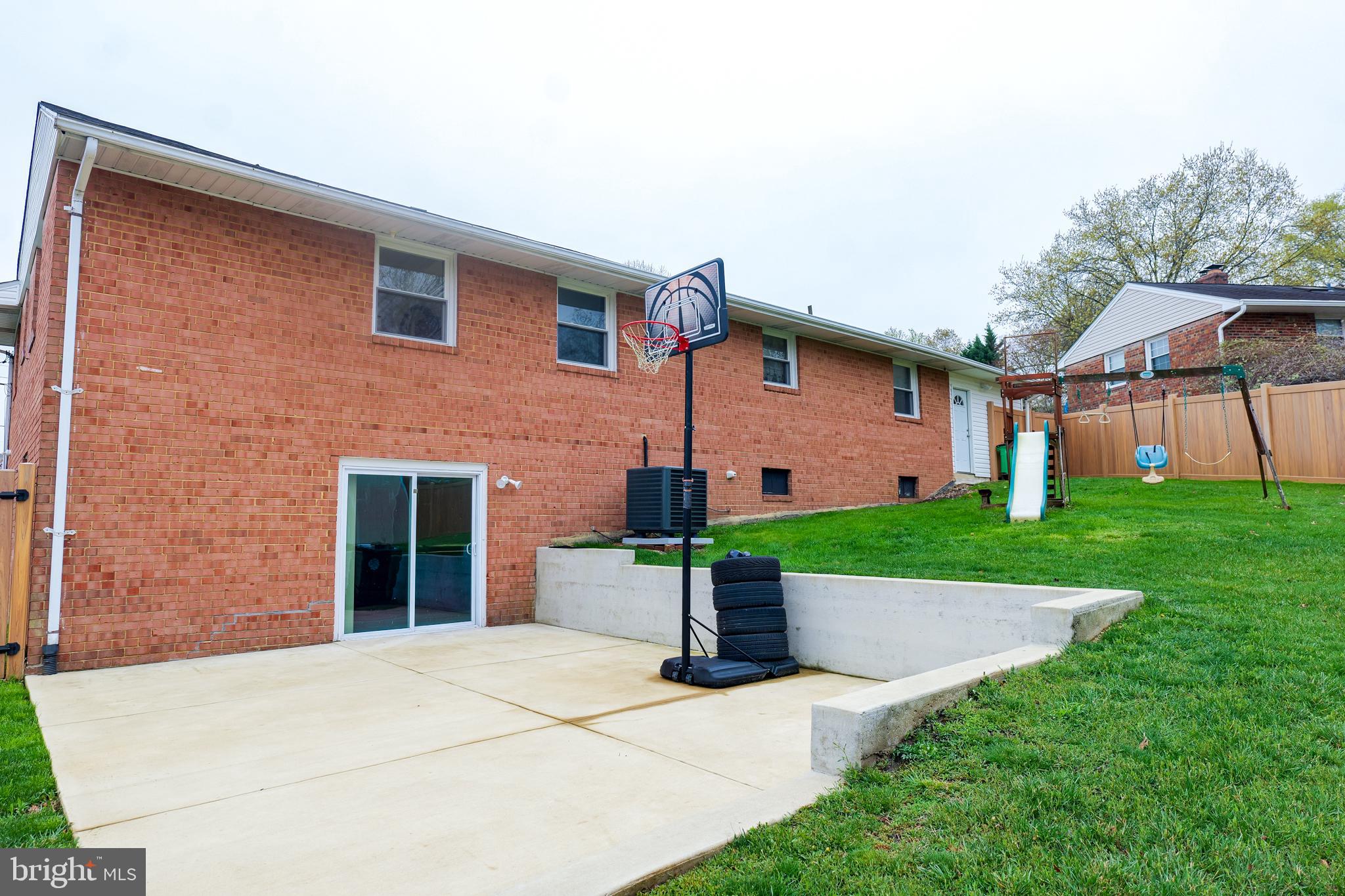 CALVERTON - Residential