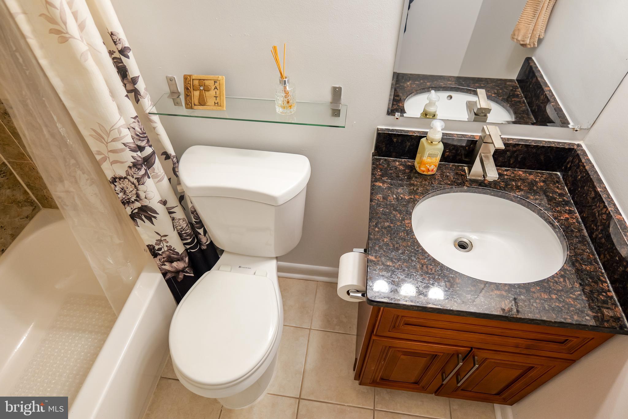 CALVERTON - Residential