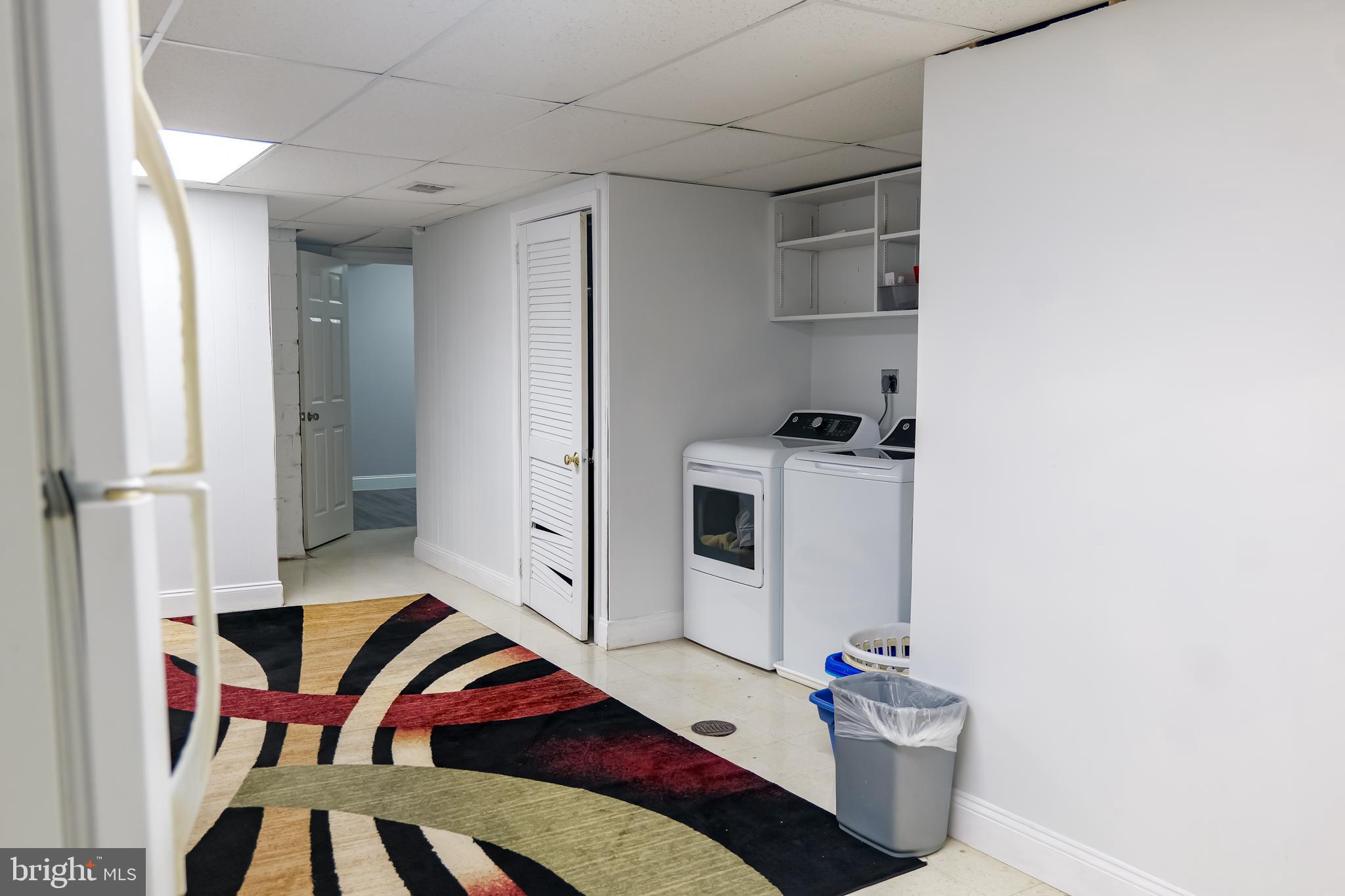 CALVERTON - Residential